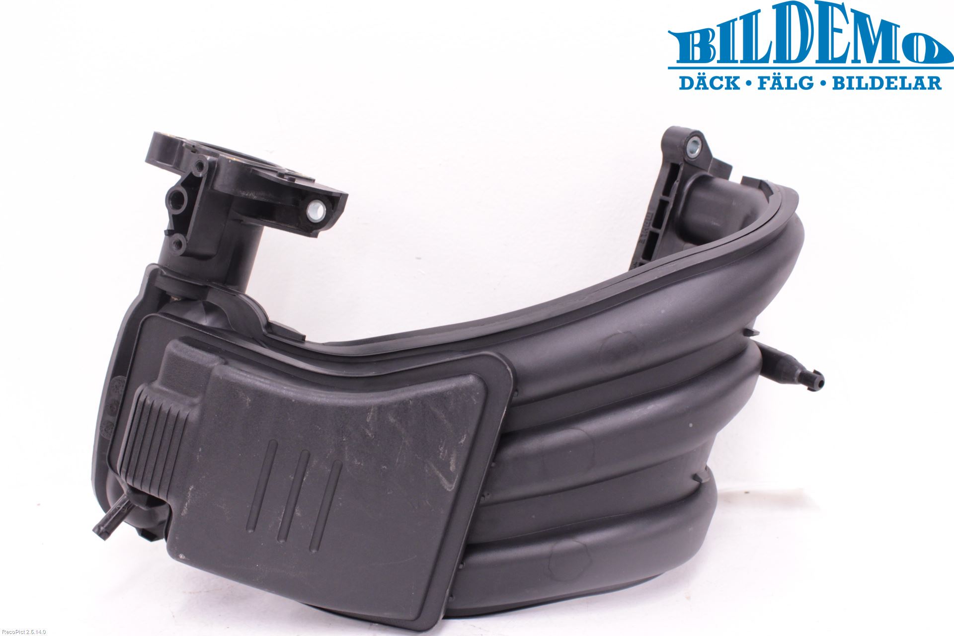 Nissan MICRA 11-16 Grenrör Insug