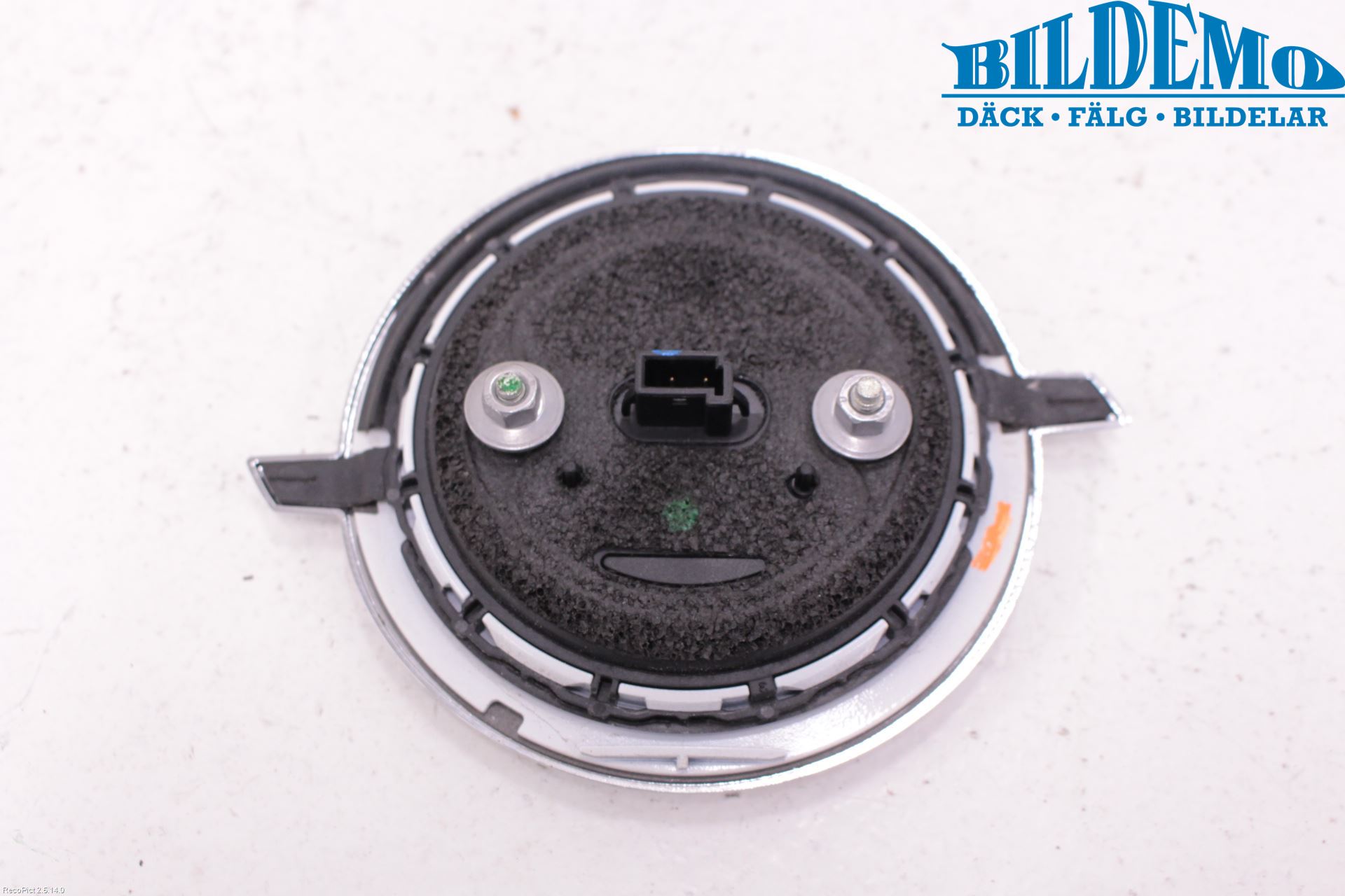 Opel INSIGNIA 17- Emblem