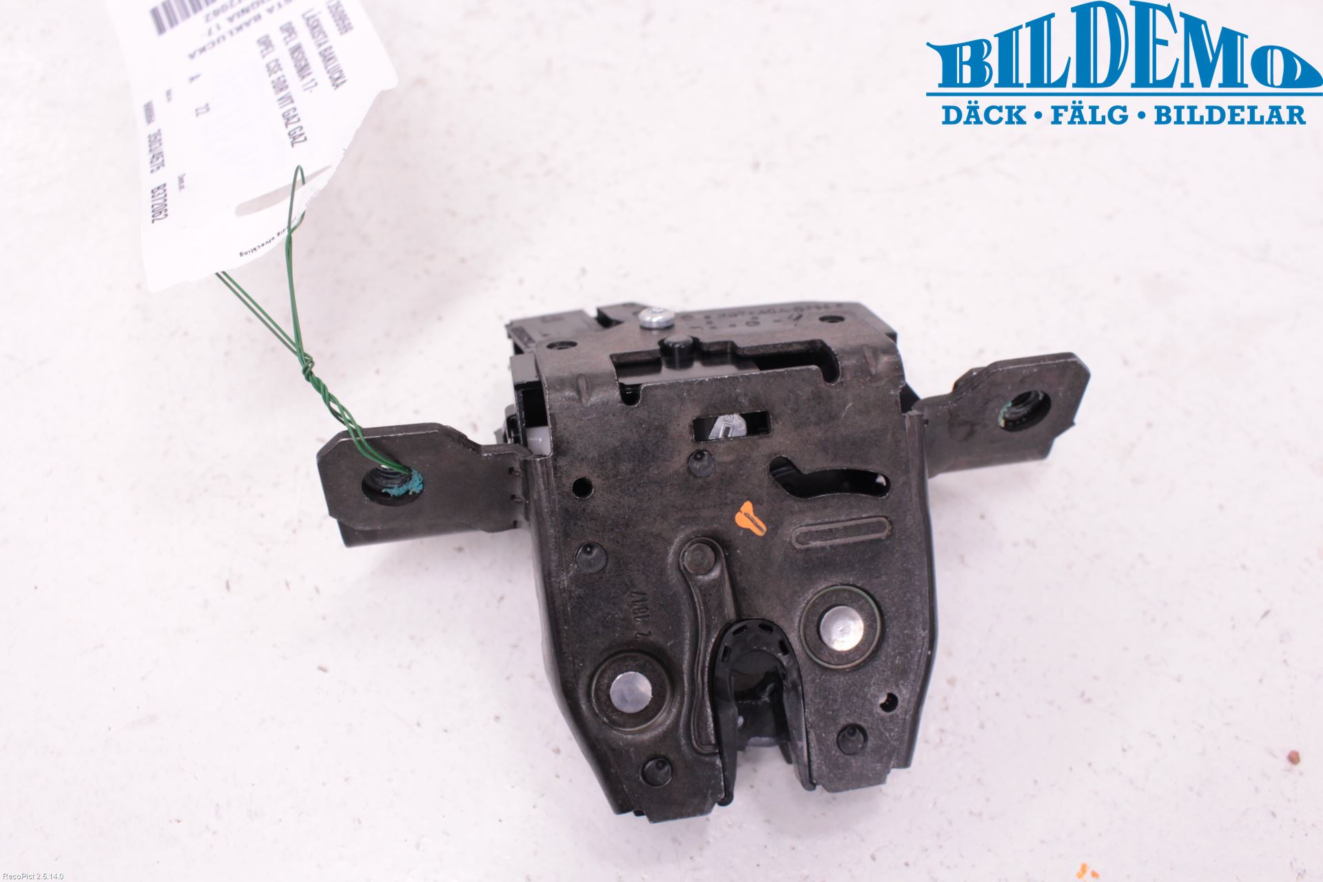 Opel INSIGNIA 17- Låskista Baklucka