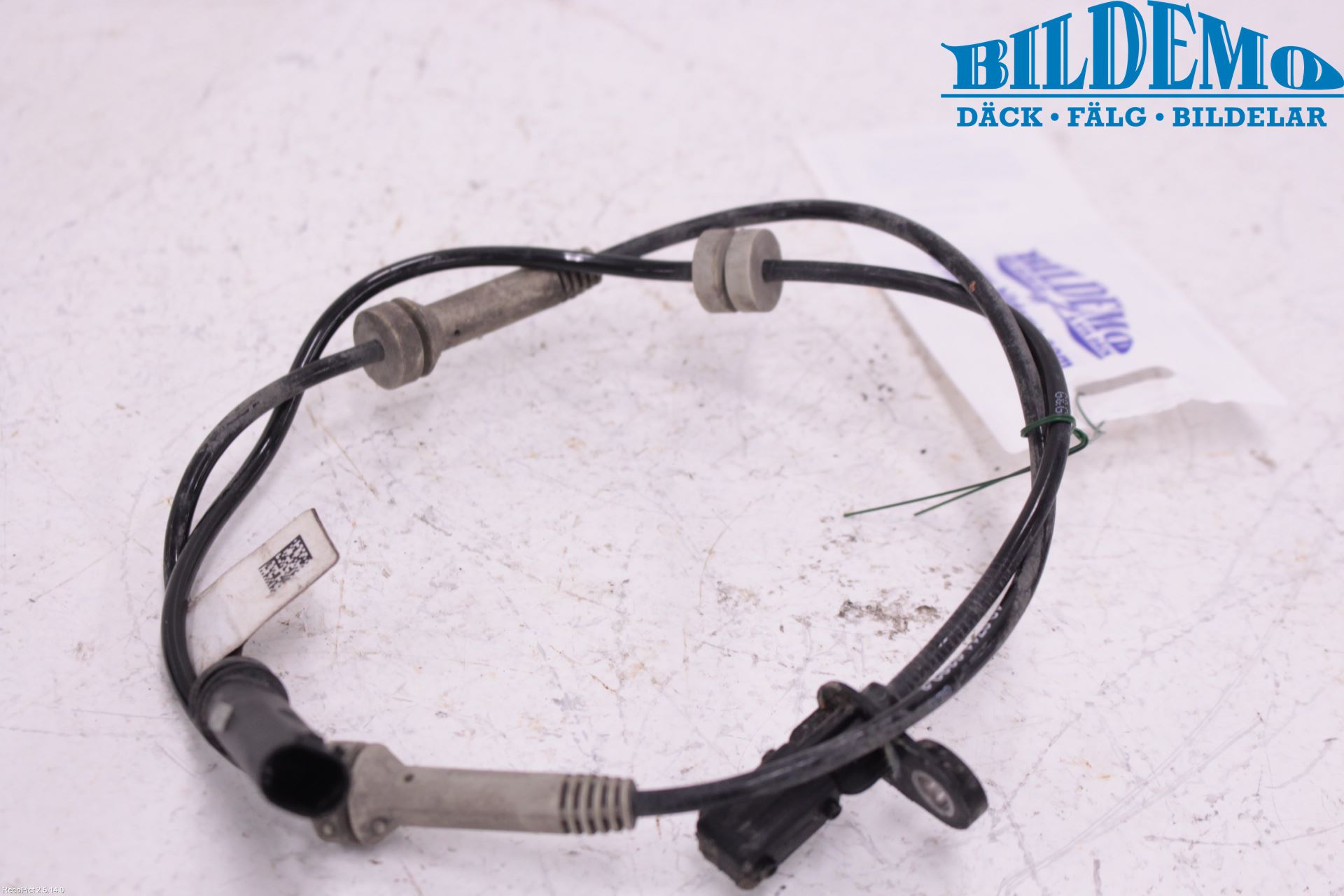 BMW 5 G30/G31/F90 17-23 Abs Sensor