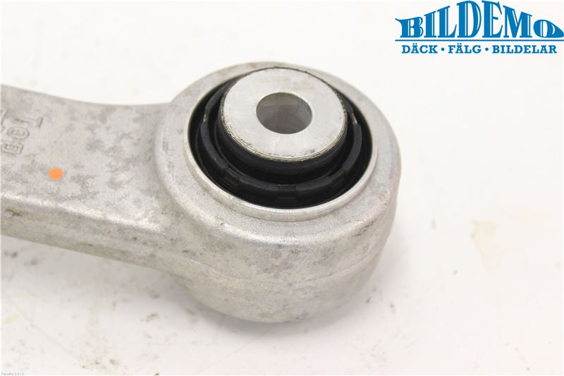 BMW 5 F10/F11/F18 09-17 Bärarm Bak Övre Höger