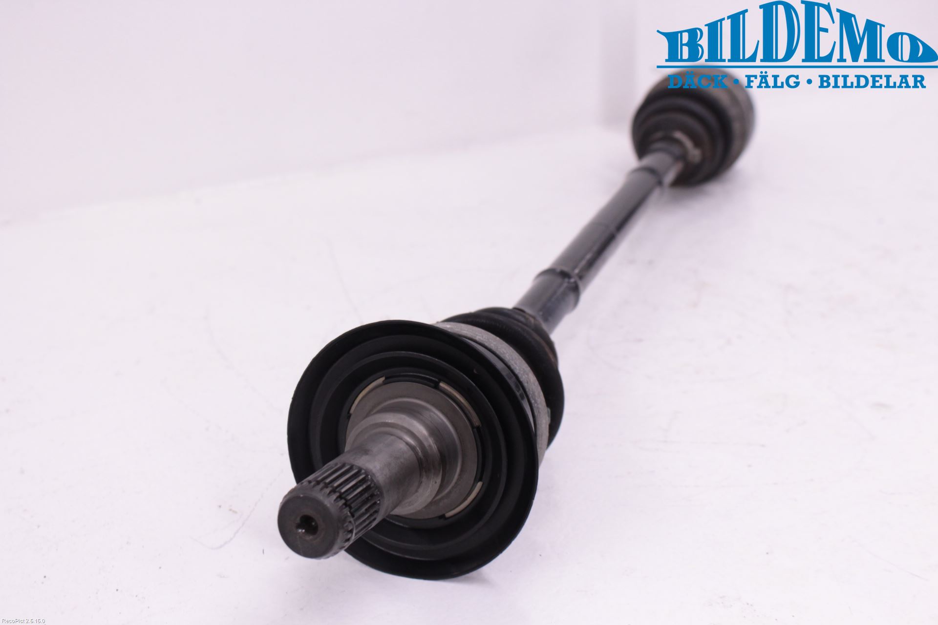 BMW 3 GT F34 13-19 Drivaxel Bak Höger