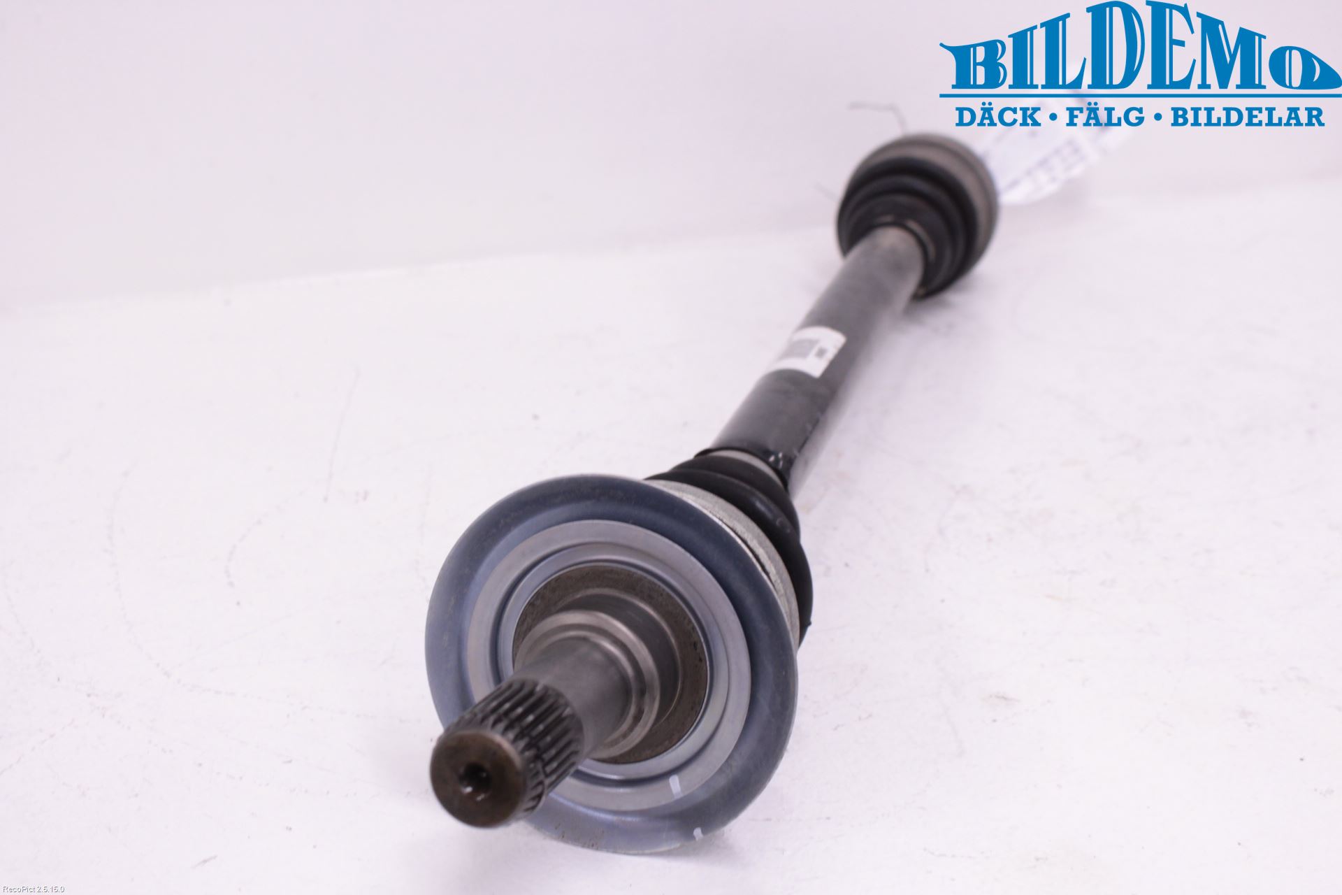 BMW X3 F25 10-17 Drivaxel Bak Vänster