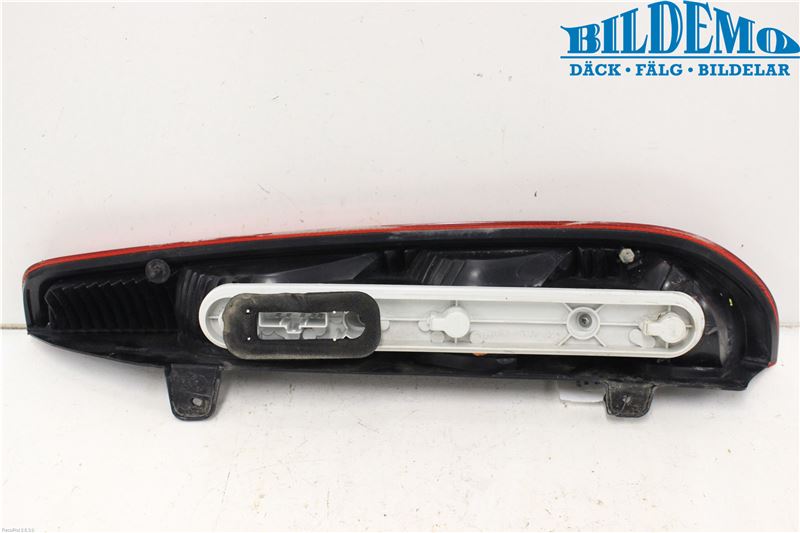 Ford FOCUS     04-07 Bakljus Vänster