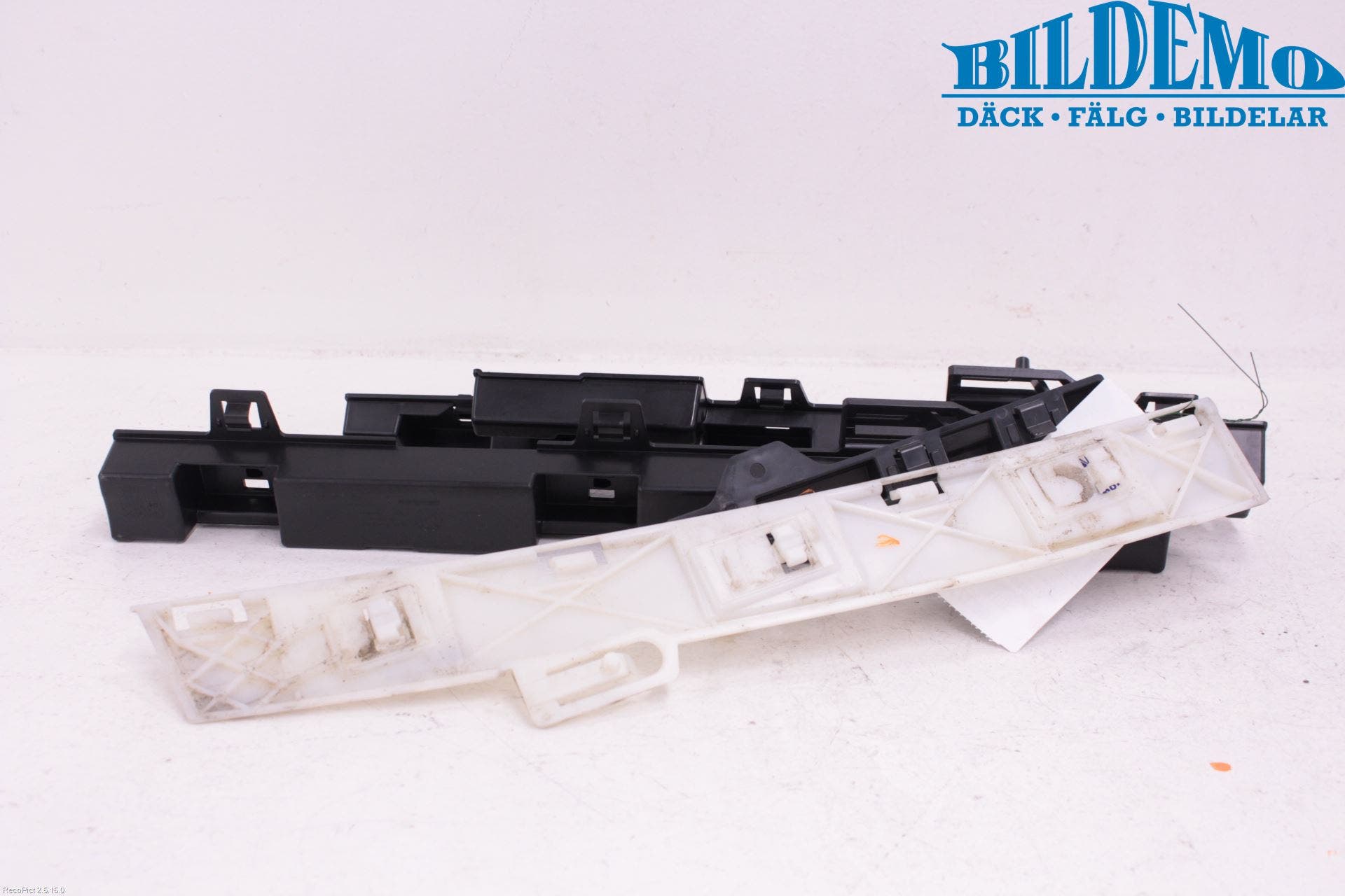 BMW 2 F22/F23/F87 Coupé/Cab 13-21 Sidokjol Vä