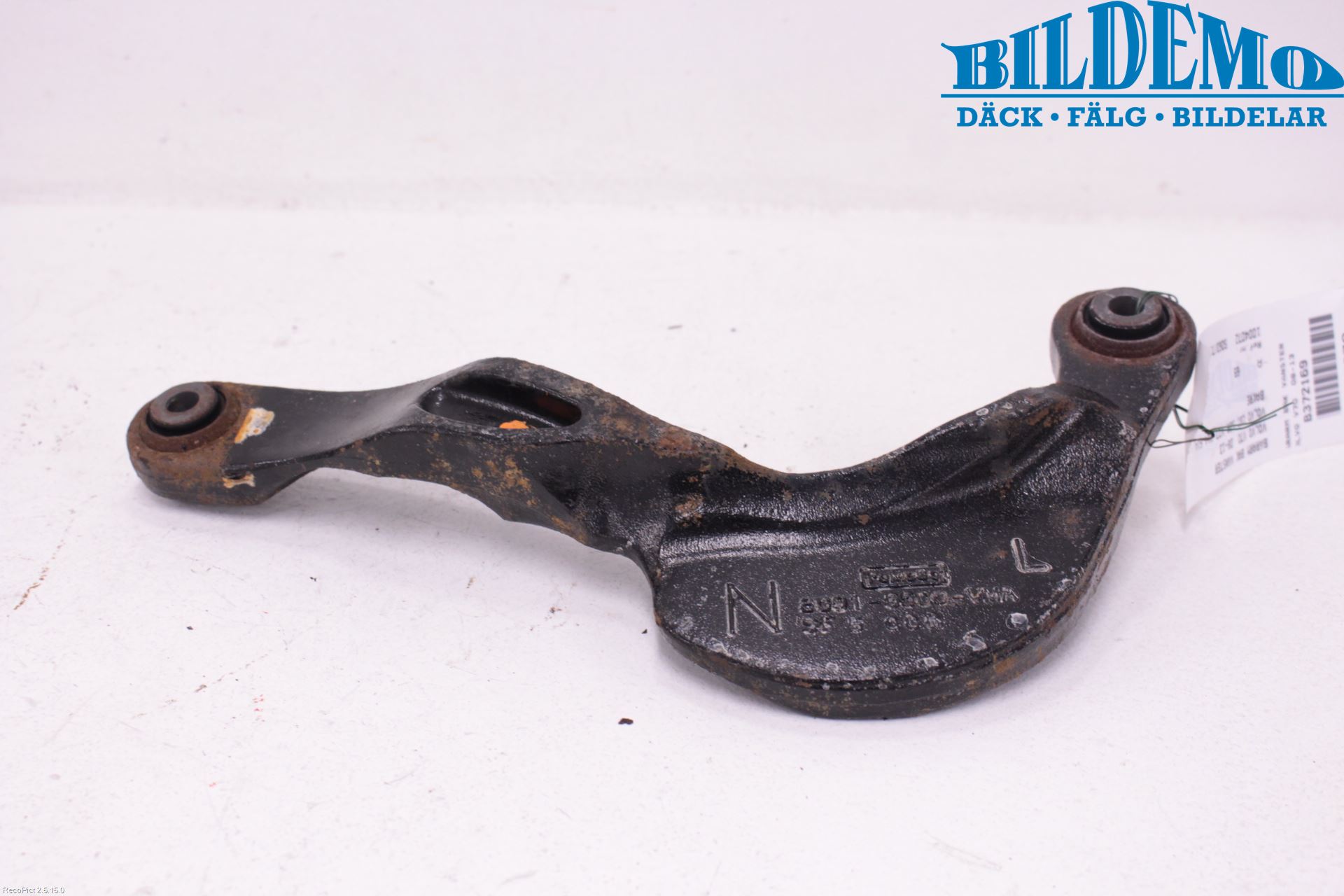 Volvo V70 08-13 Bärarm Bak Vänster