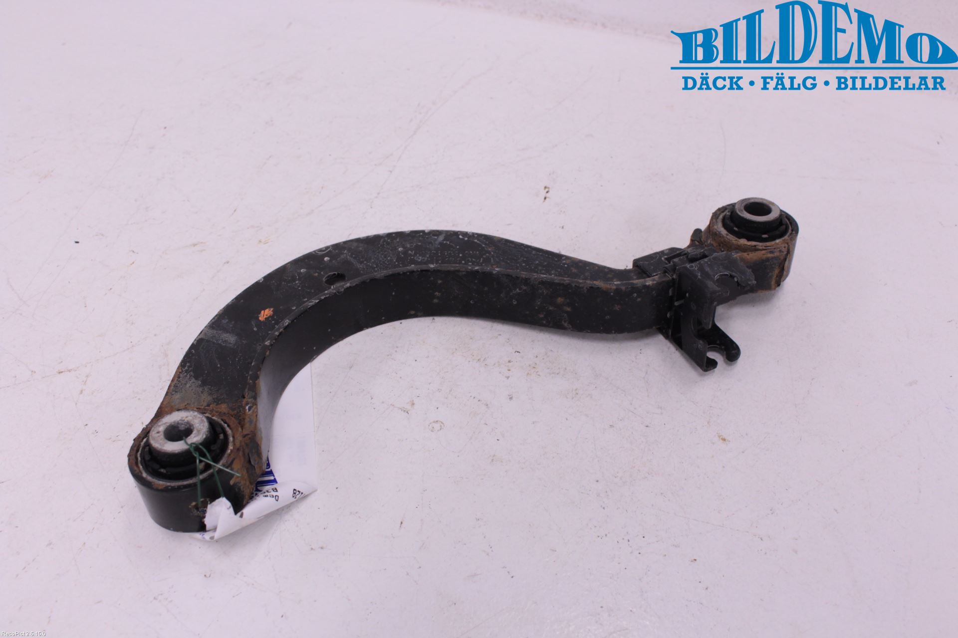 Volkswagen VW TIGUAN 07-16 Bärarm Bak Övre Höger