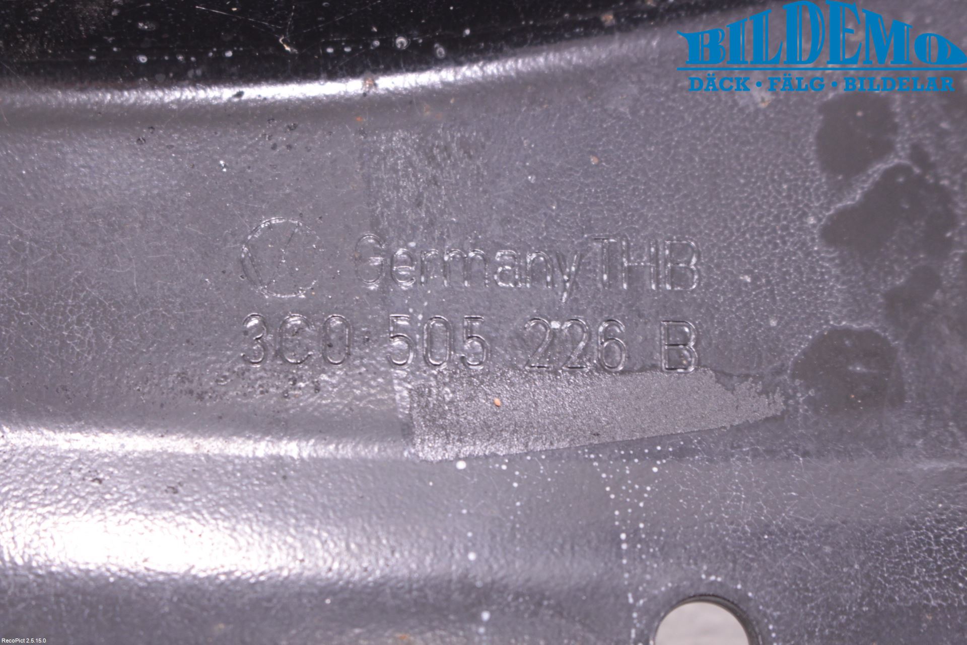 Volkswagen VW PASSAT 11-14 Bärarm Bak Höger