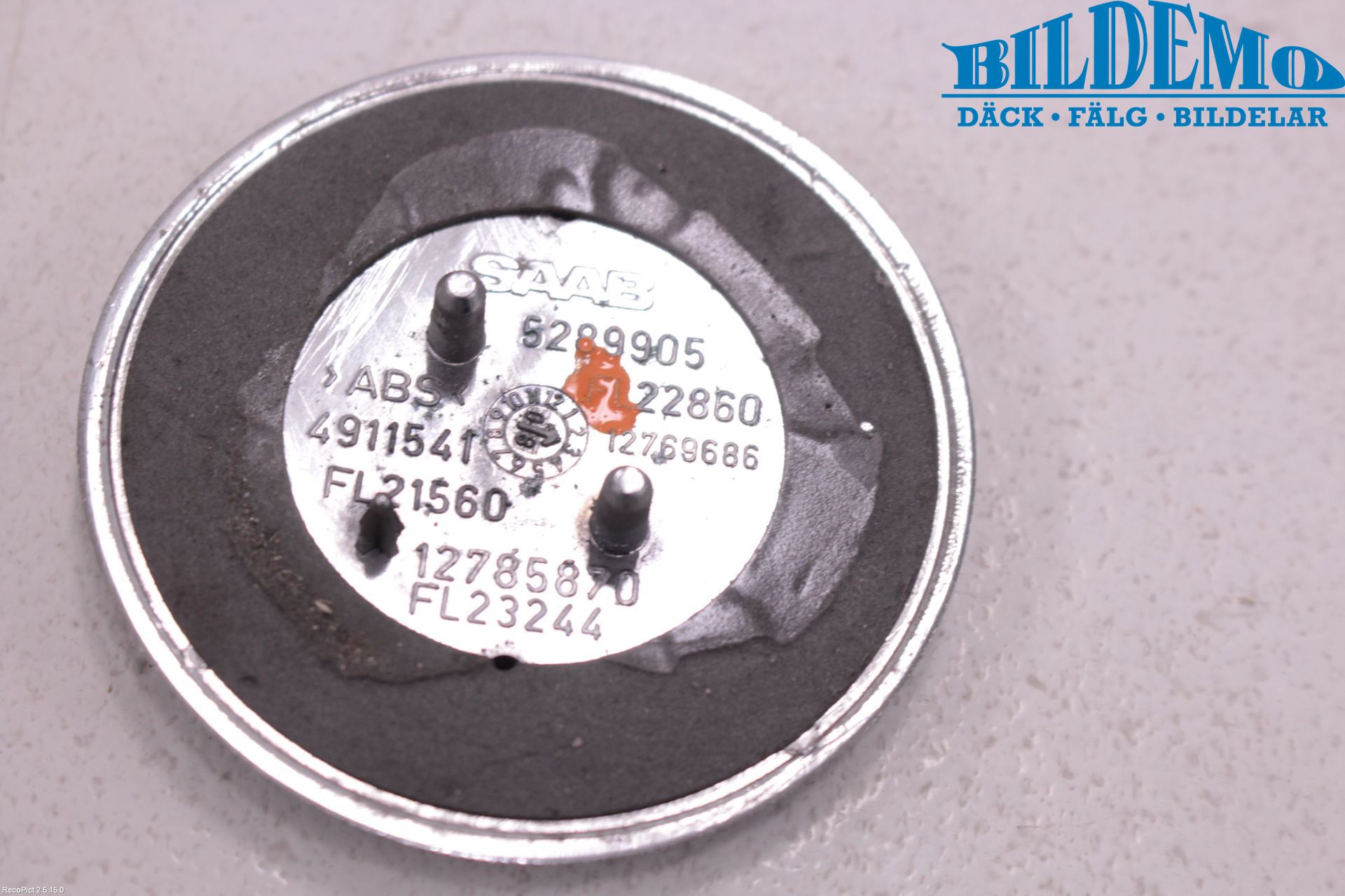 Saab 9-5     06-10 Emblem