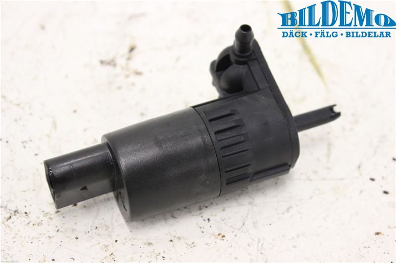 Opel ASTRA J 10-15 Spolarpump Vindruta