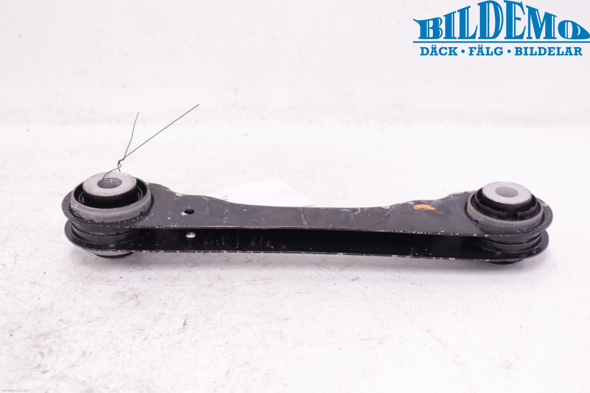 BMW 5 G30/G31/F90 17-23 Bärarm Bak Övre Vänster