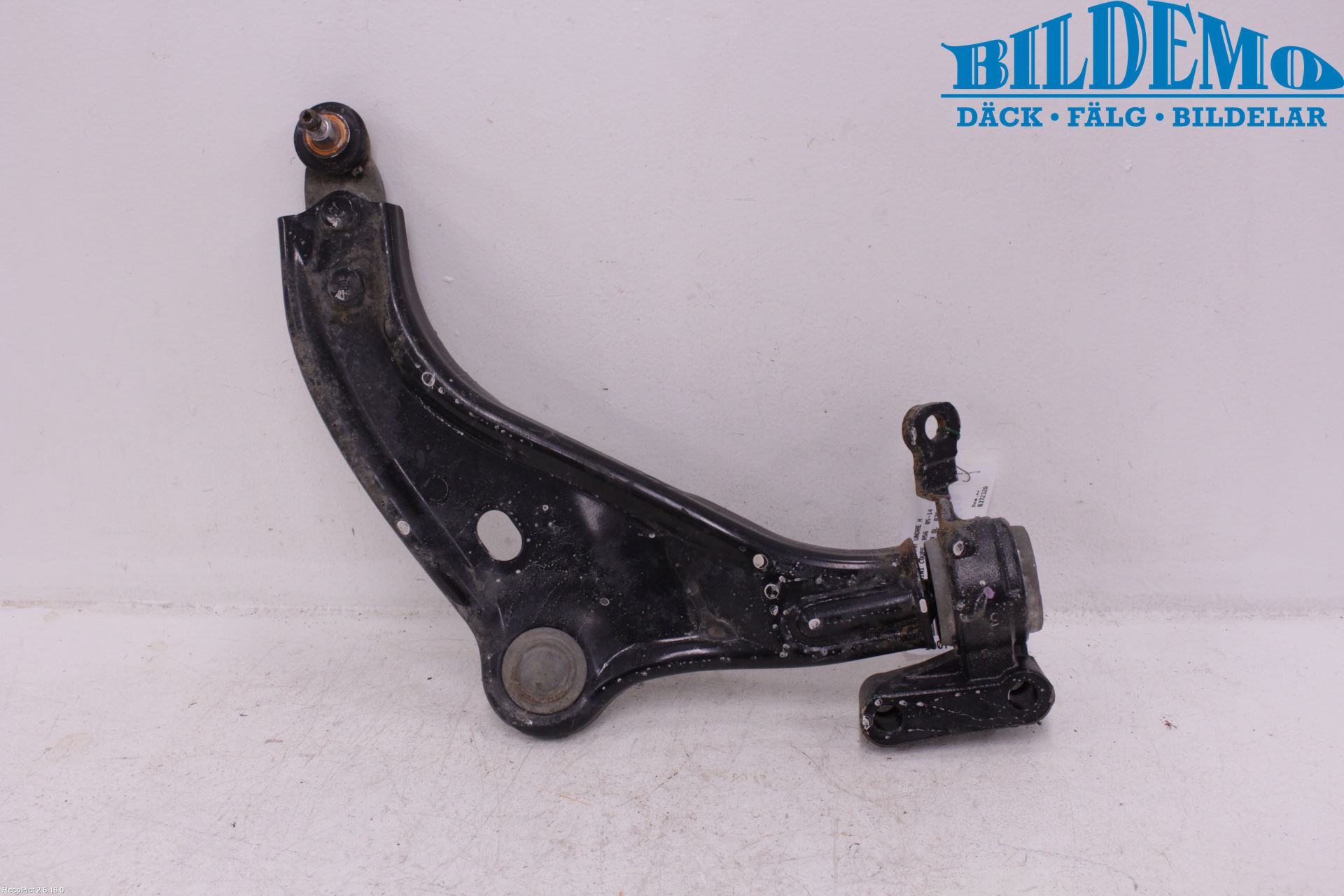 Mini COUPE R56 05-14 Bärarm Fram Undre Hö