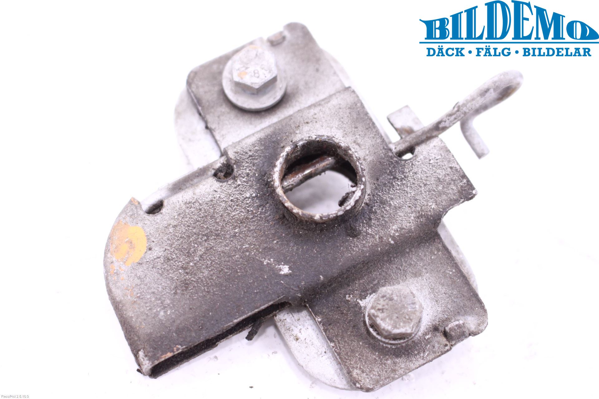 Saab 9-5     06-10 Huvlås