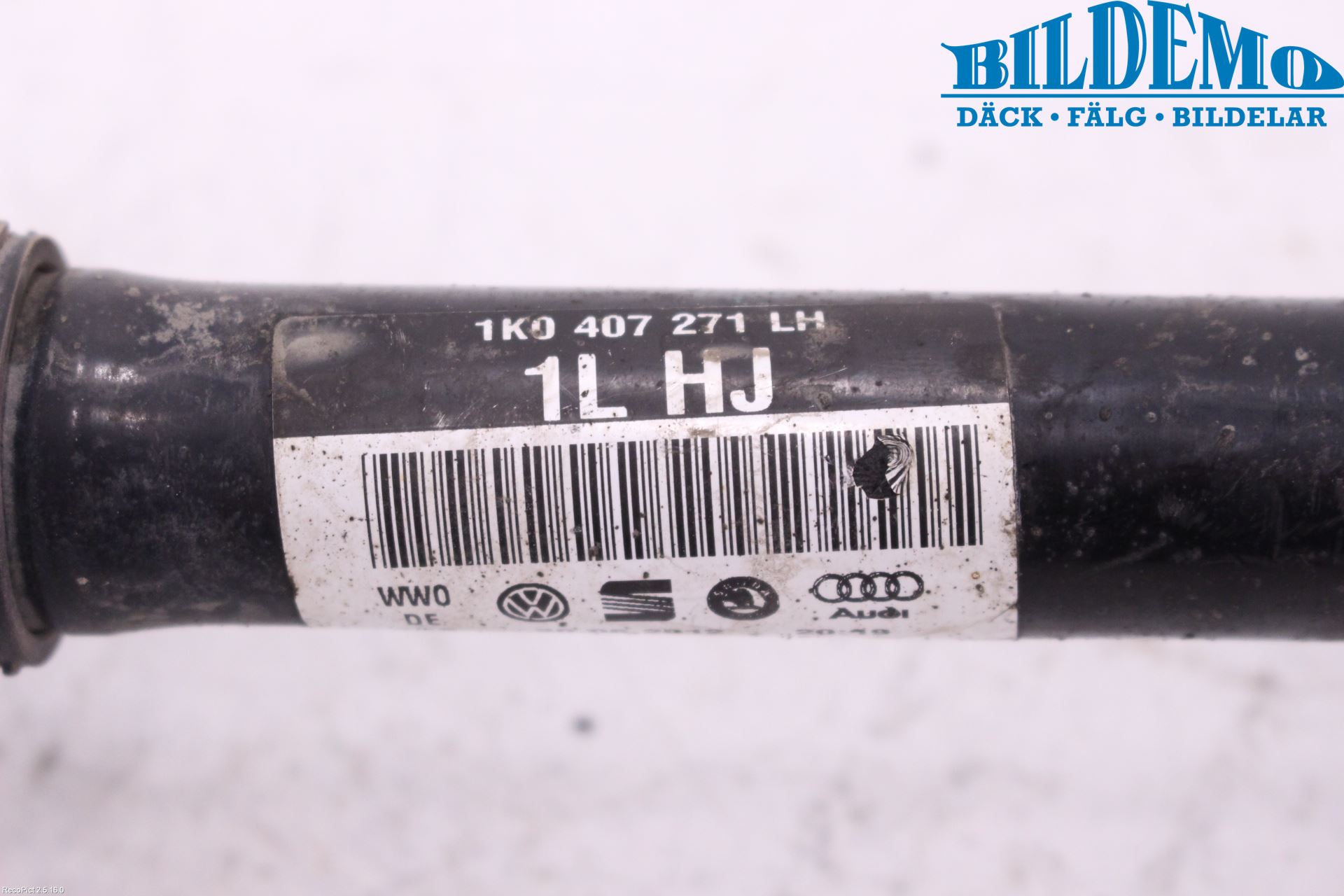 Volkswagen VW PASSAT 11-14 Drivaxel Fram Höger