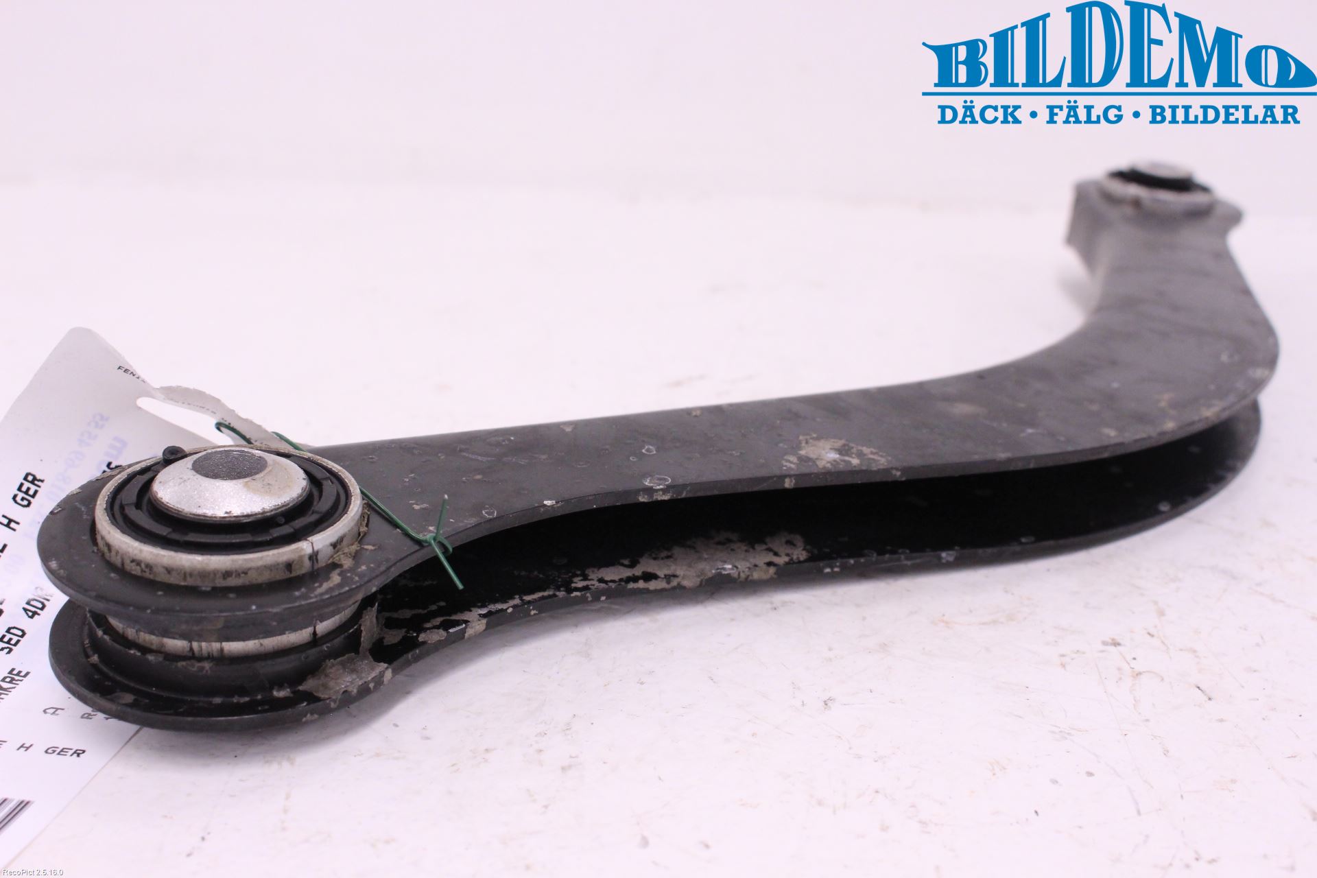 Audi A4/S4 B9 16-19 Bärarm Bak Övre Höger