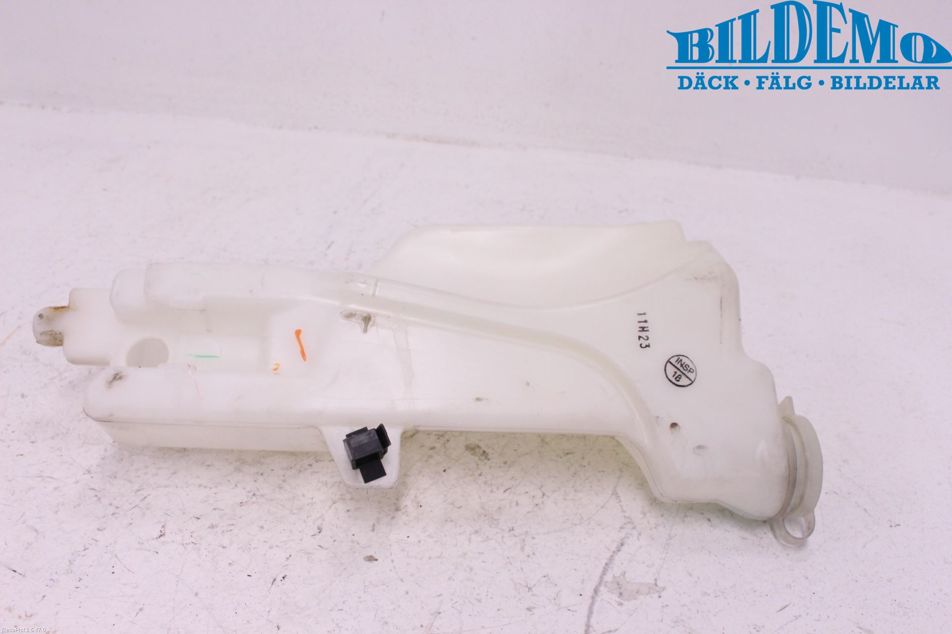 Mazda BT-50 Spolartank Vindruta