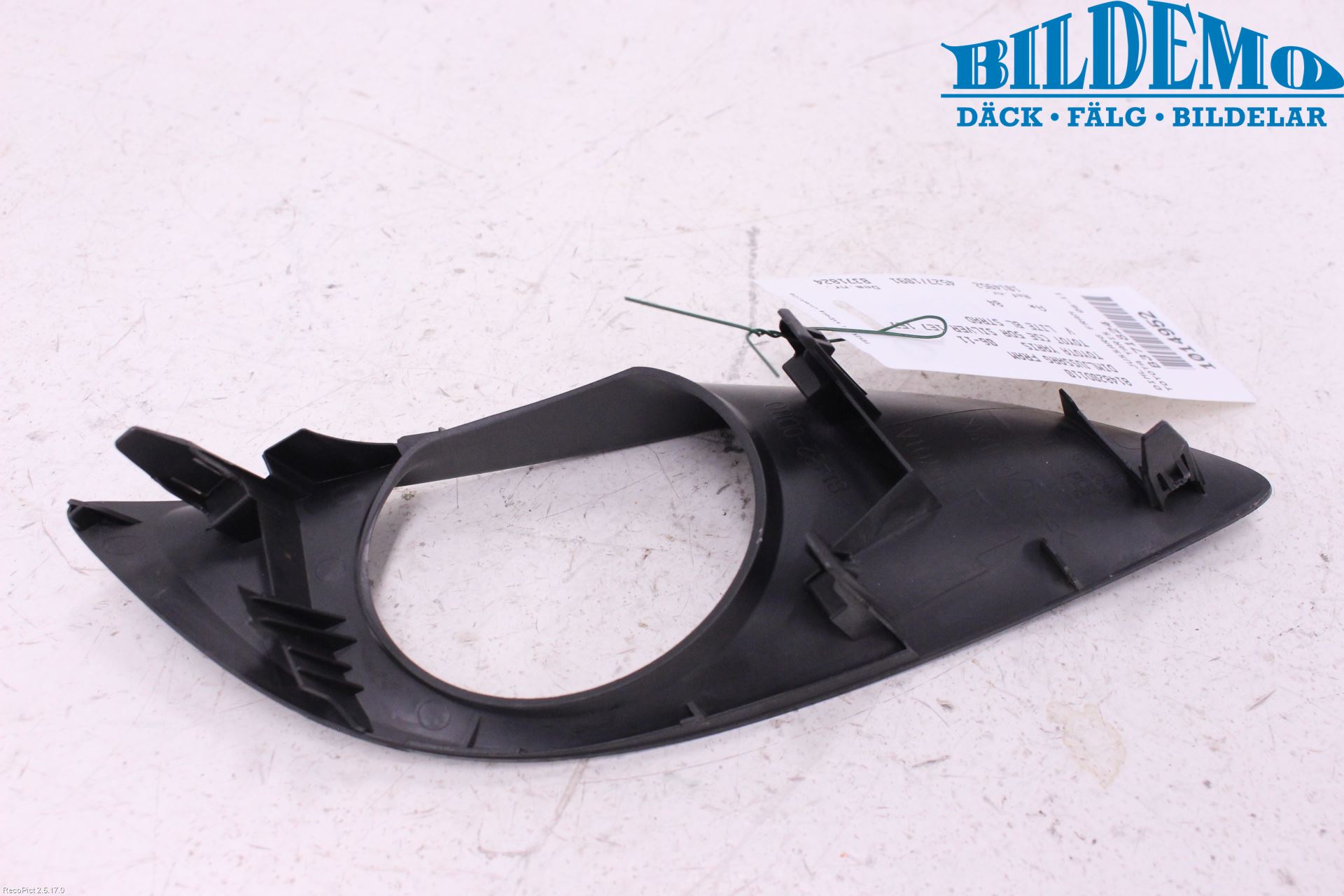 Toyota YARIS XP90 06-11 Dimljussarg Fram