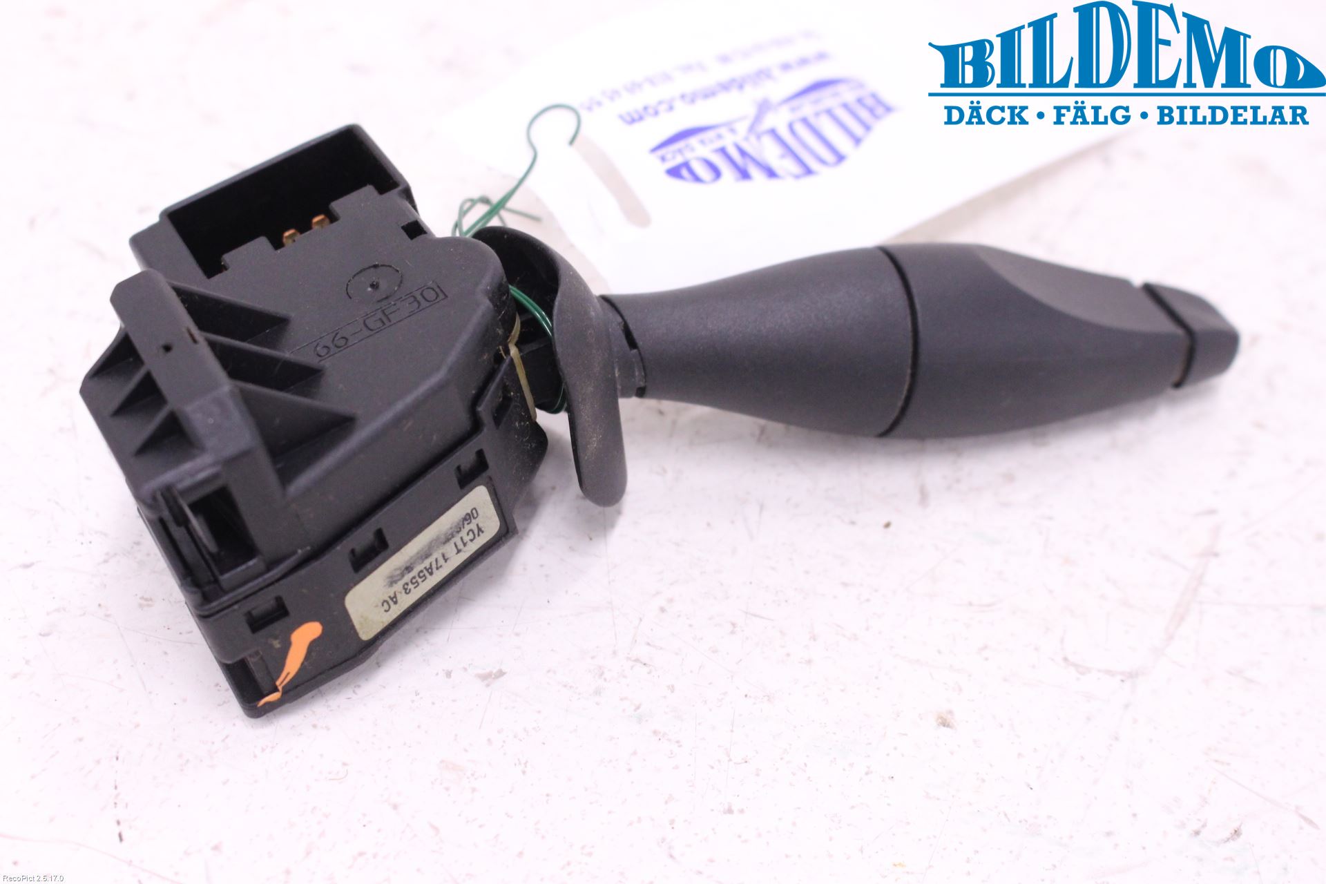 Ford TRANSIT CONNECT 03-08 Spak Torkar-Spolomk