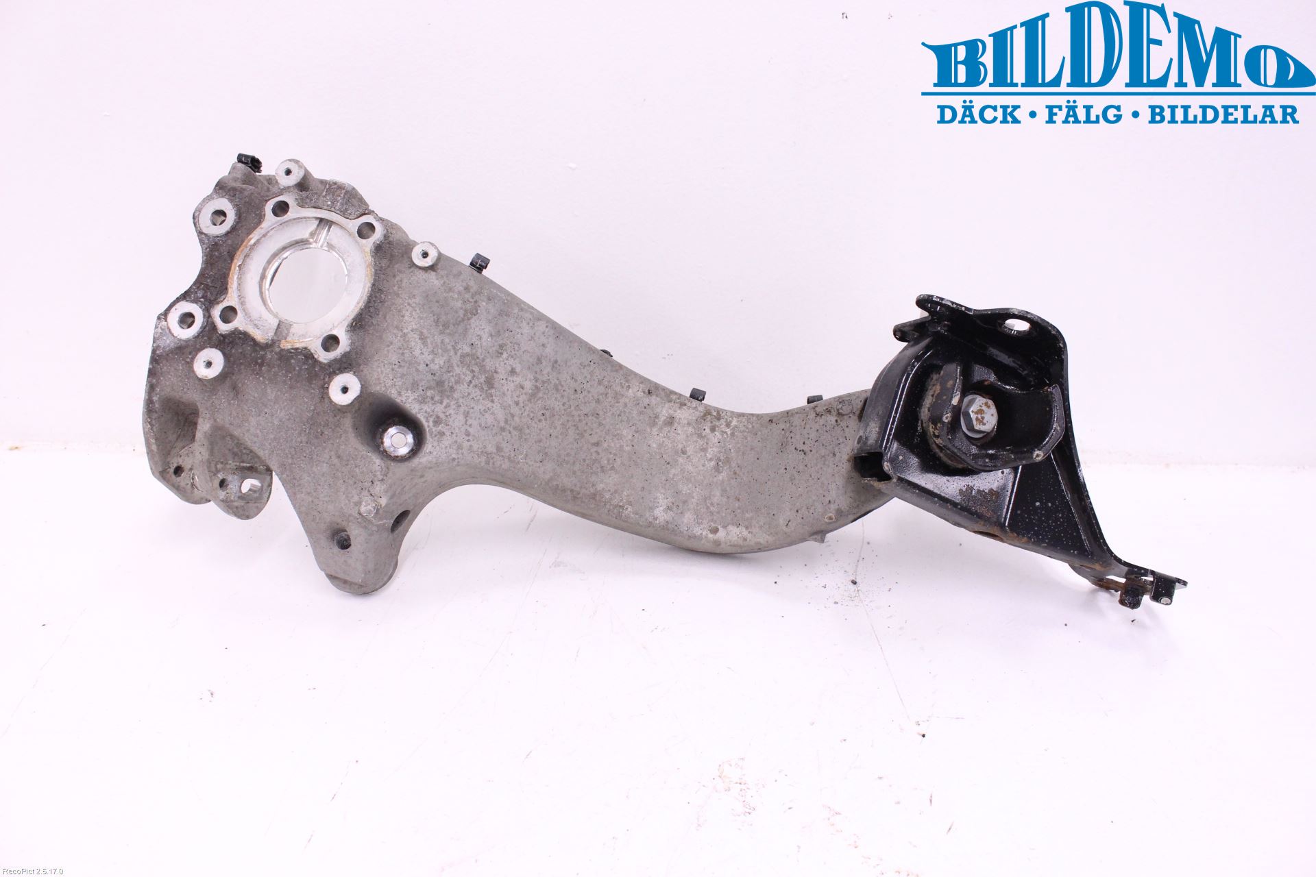 Mini COUNTRYMAN R60 11-16 Hjullagerhus-Spindel Hö B