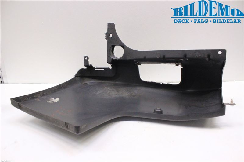 Opel VIVARO 01-14 Skärm Hörn Utfyllnad Bak