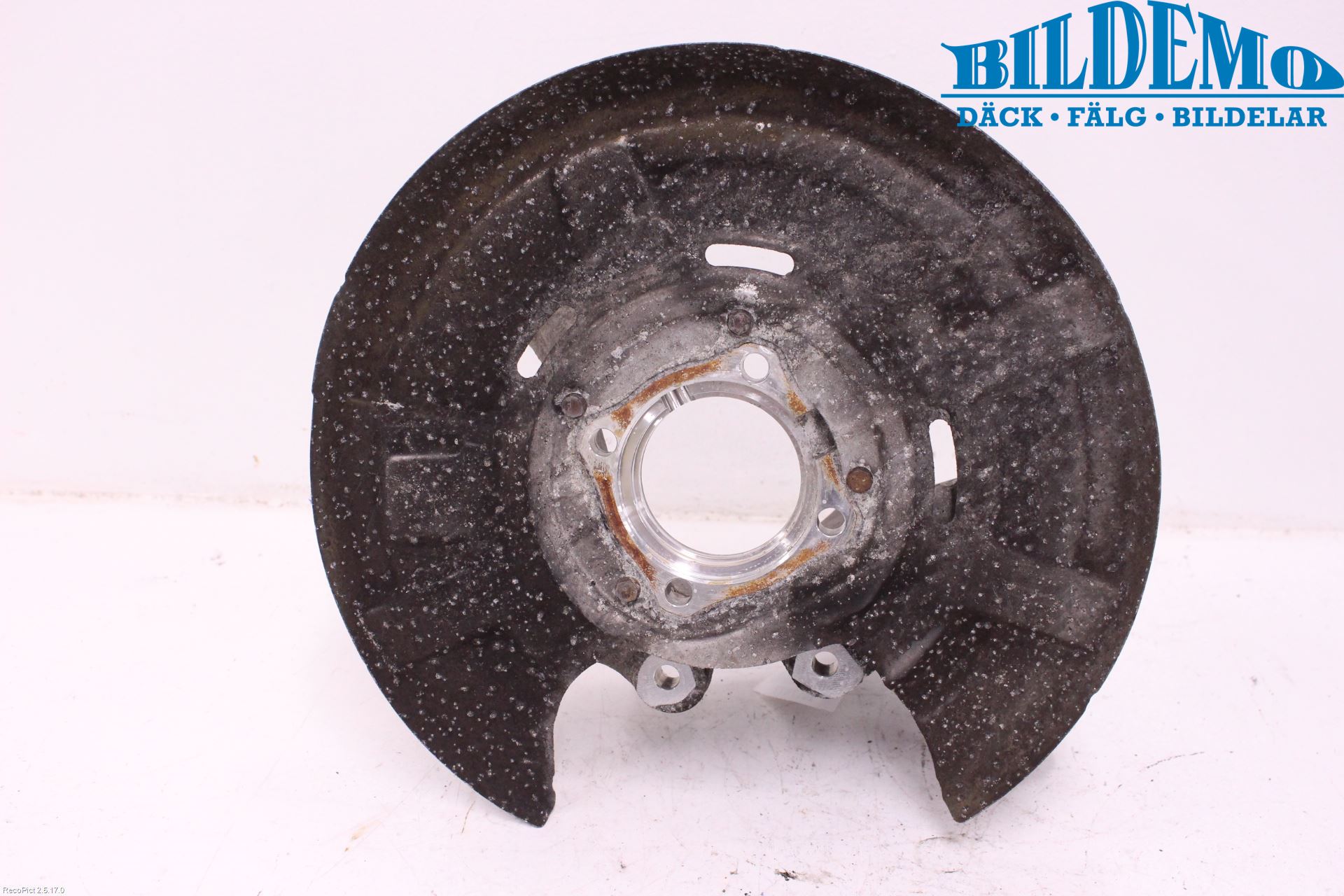 BMW 5 F10/F11/F18 09-17 Hjullagerhus-Spindel Hö B