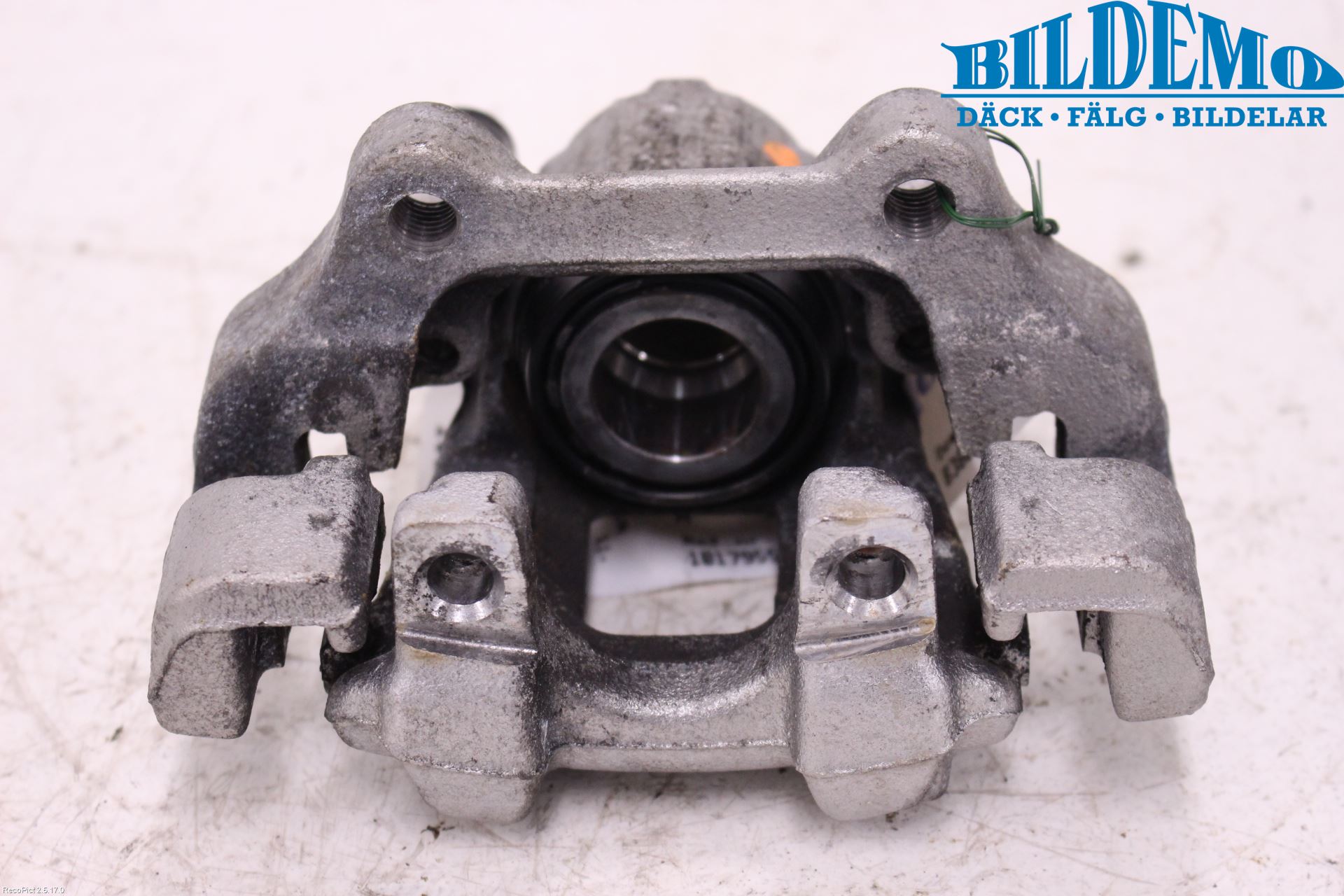 BMW 1 F20/F21 11-19 Bromsok Bak Höger