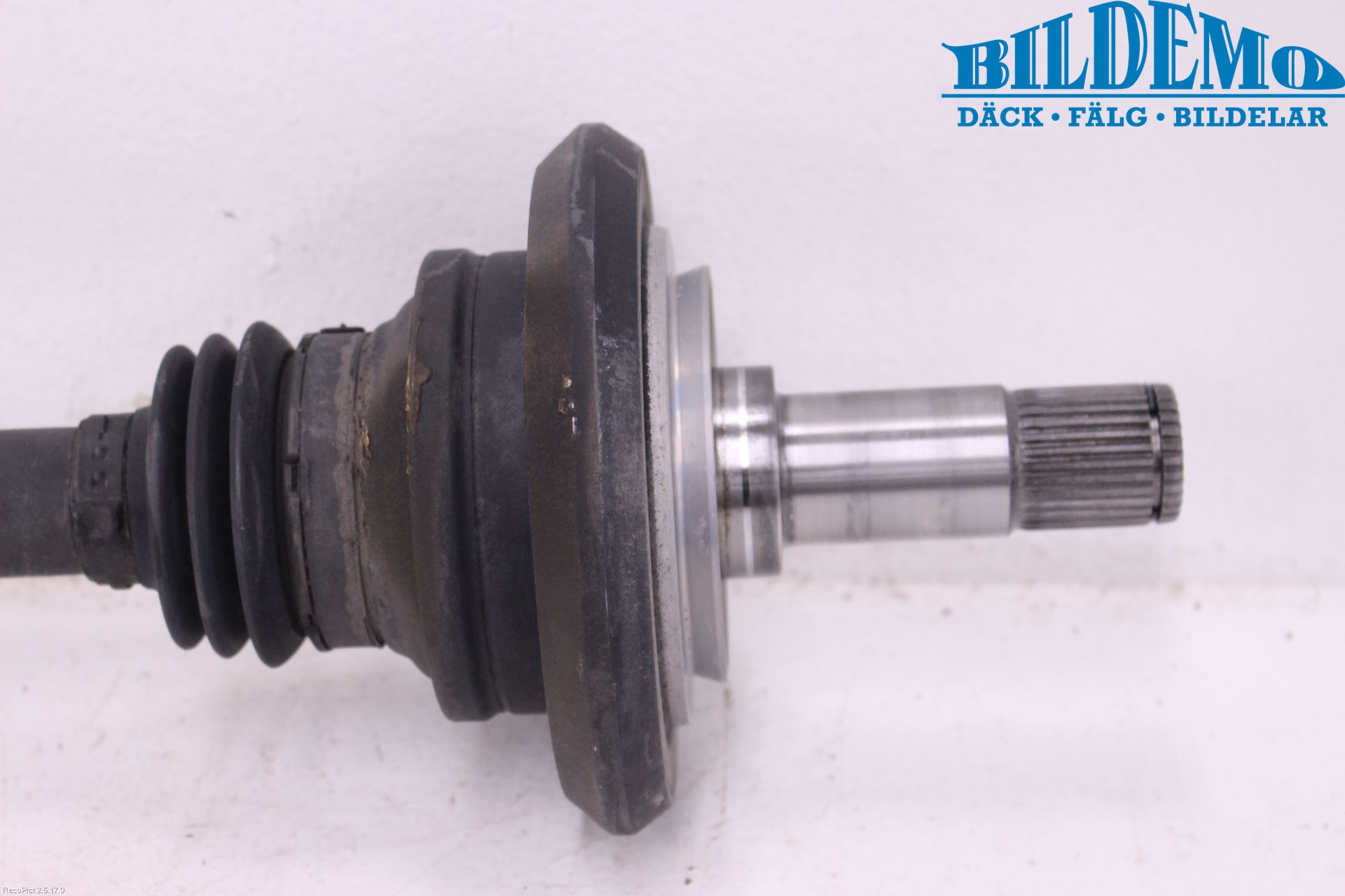 Mercedes-Benz MB E-KLASS (W213) 16-23 Drivaxel Bak Vänster