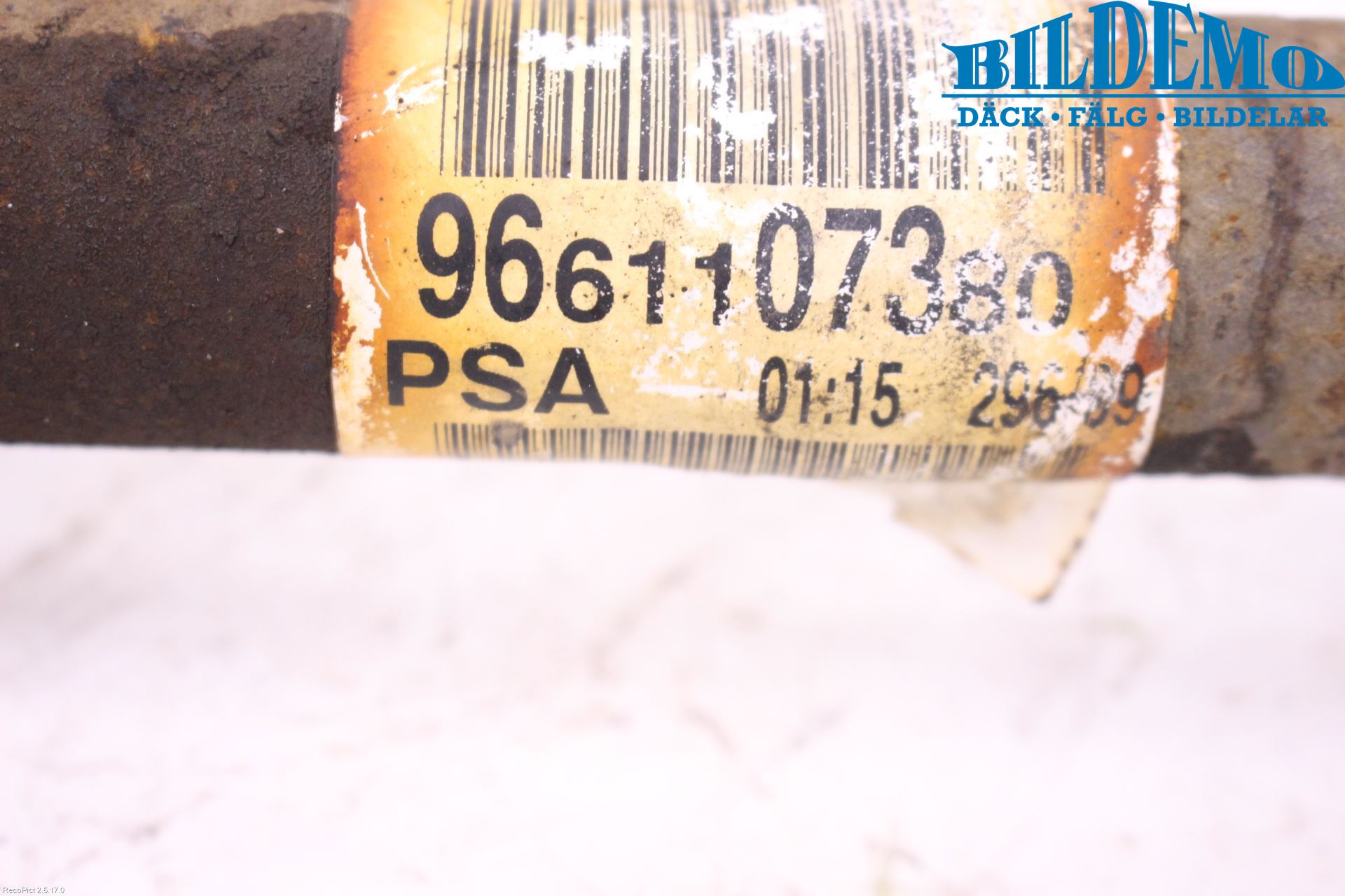 Peugeot 5008 10-16 Drivaxel Fram Vänster