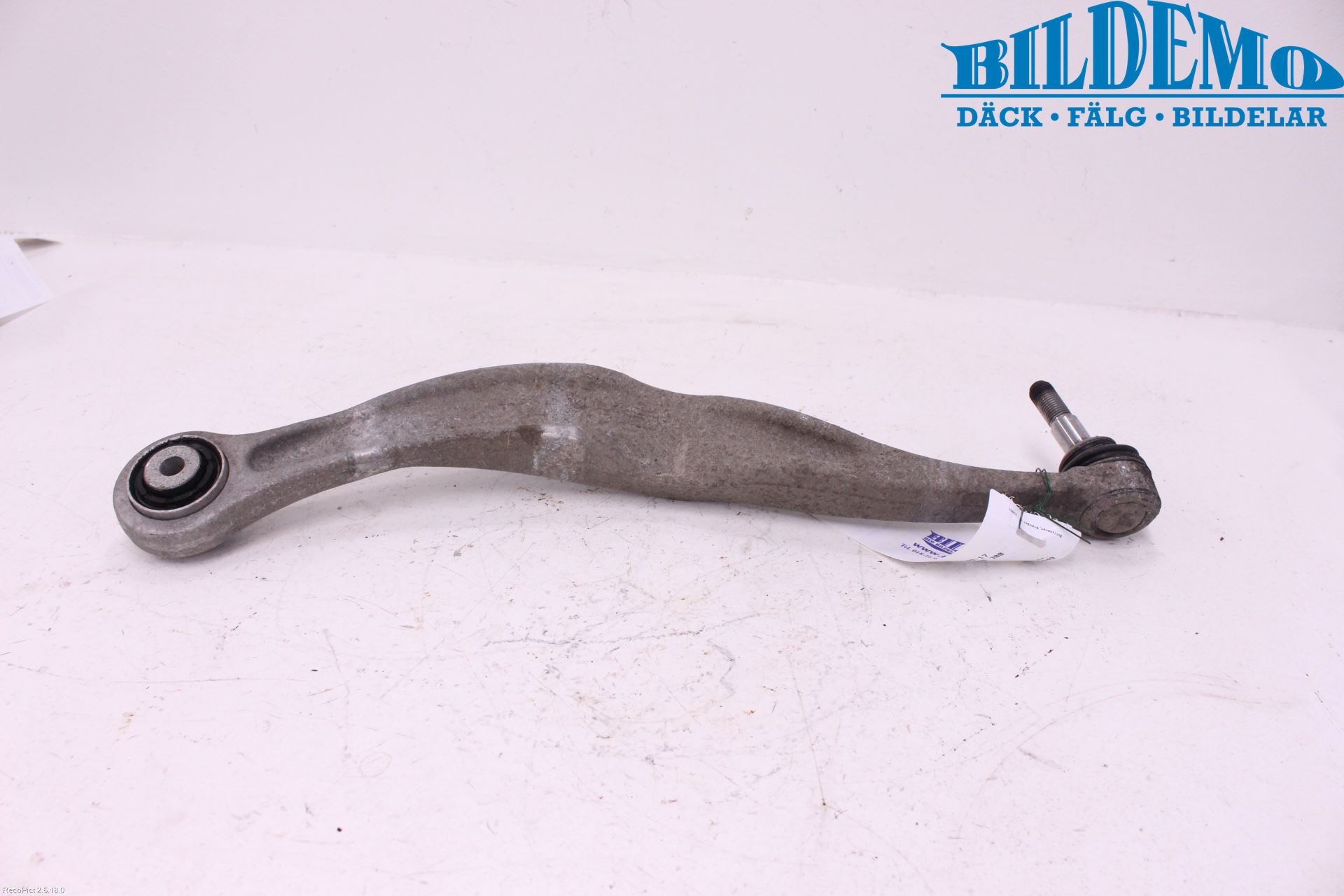 BMW 5 F10/F11/F18 09-17 Bärarm Bak Höger