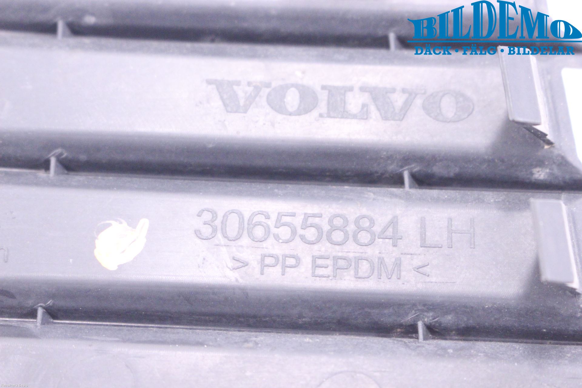 Volvo V50 04-07 Dimljussarg Fram