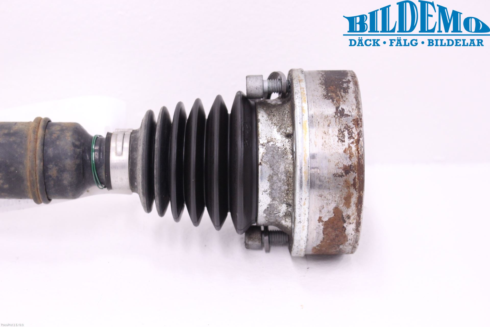 Volkswagen VW GOLF VI 09-13 Drivaxel Fram Höger