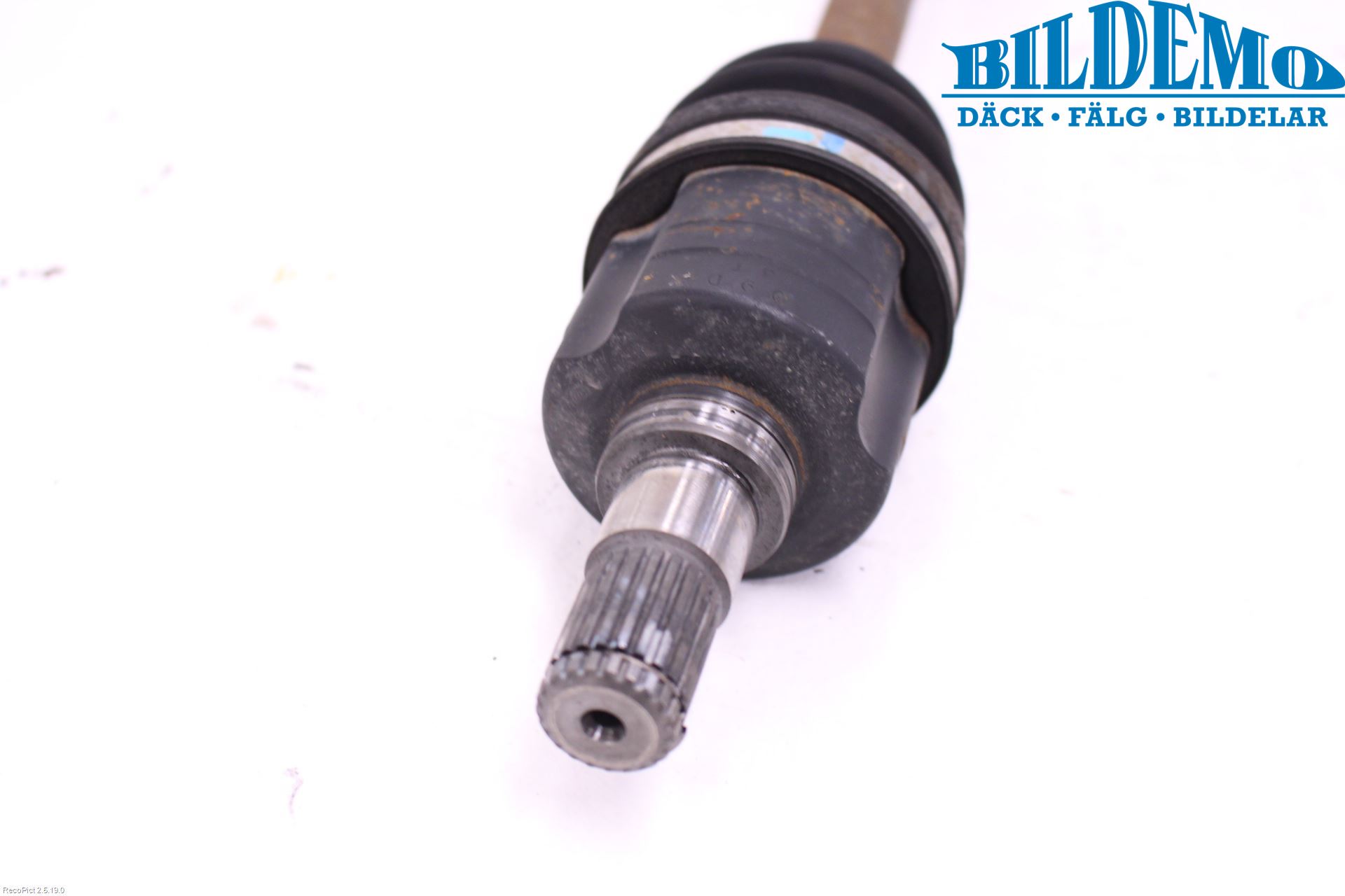 Suzuki SWIFT 05-10 Drivaxel Fram Vänster