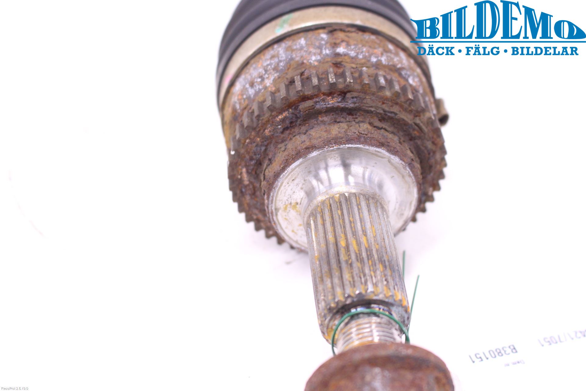 Suzuki SWIFT 05-10 Drivaxel Fram Vänster