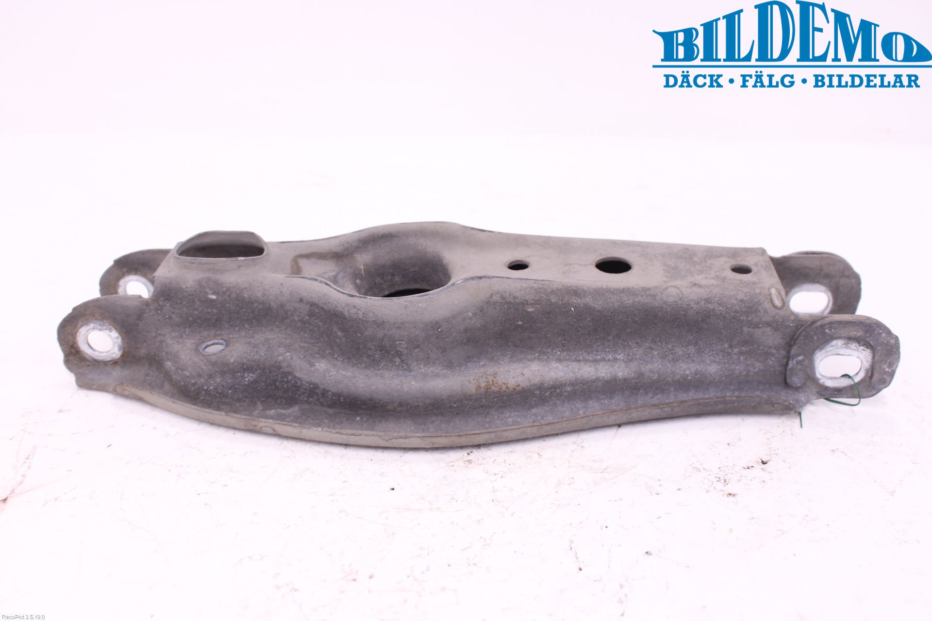 BMW 3 E90/91 SED/TOU 05-12 Bärarm Bak Höger