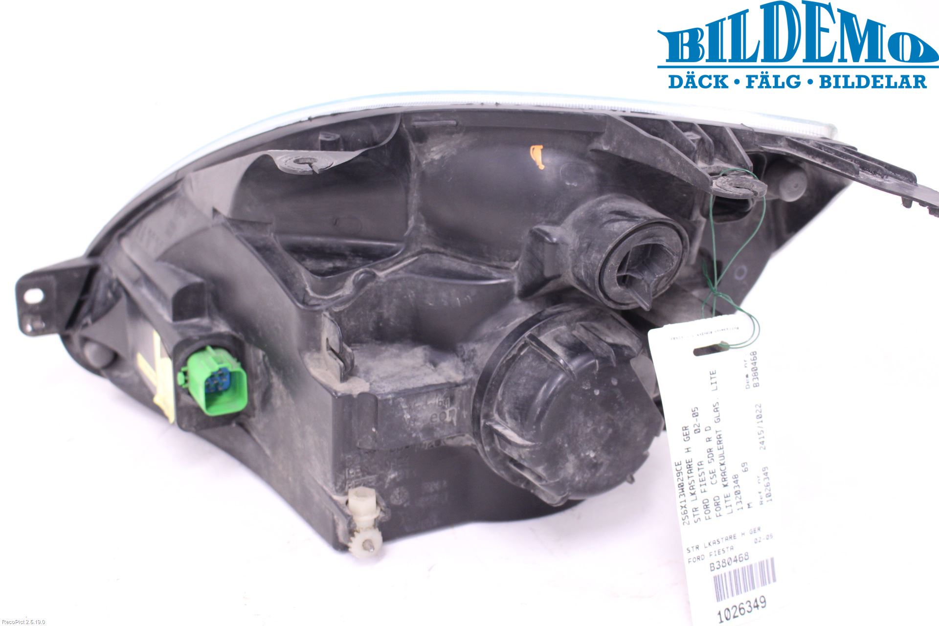 Ford FIESTA     02-05 Strålkastare Höger