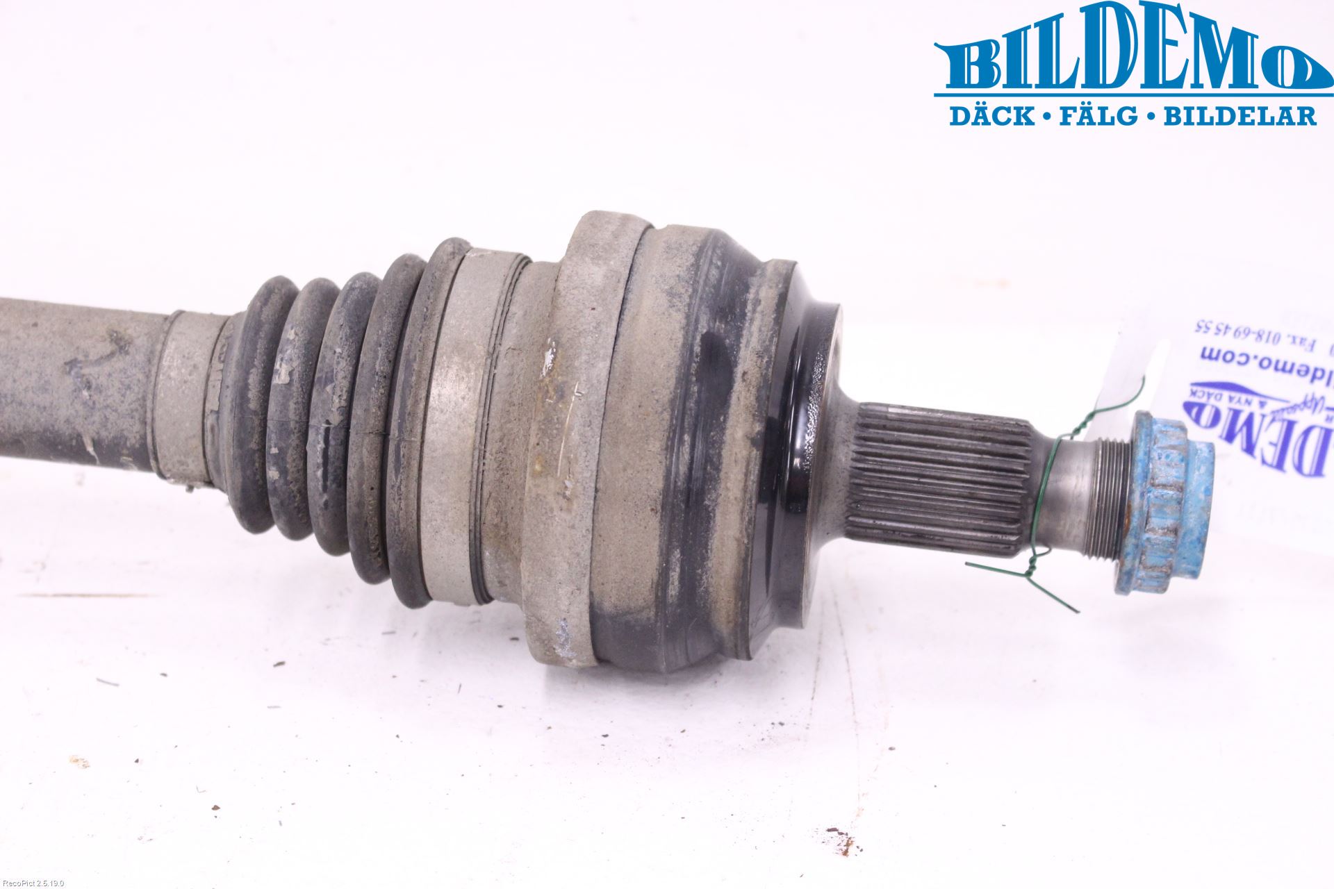 Mercedes-Benz MB C-KLASS (W205) 14-21 Drivaxel Bak Vänster