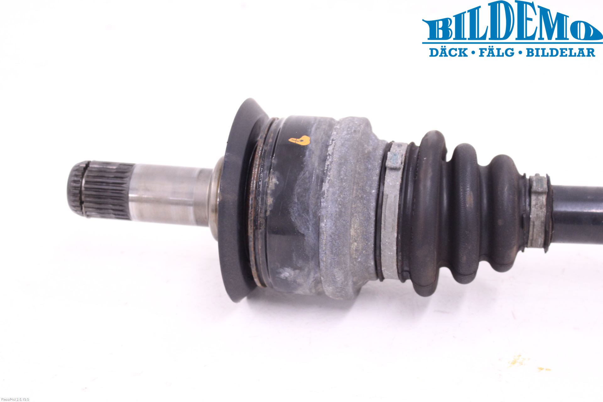 BMW 1 F20/F21 11-19 Drivaxel Bak Höger