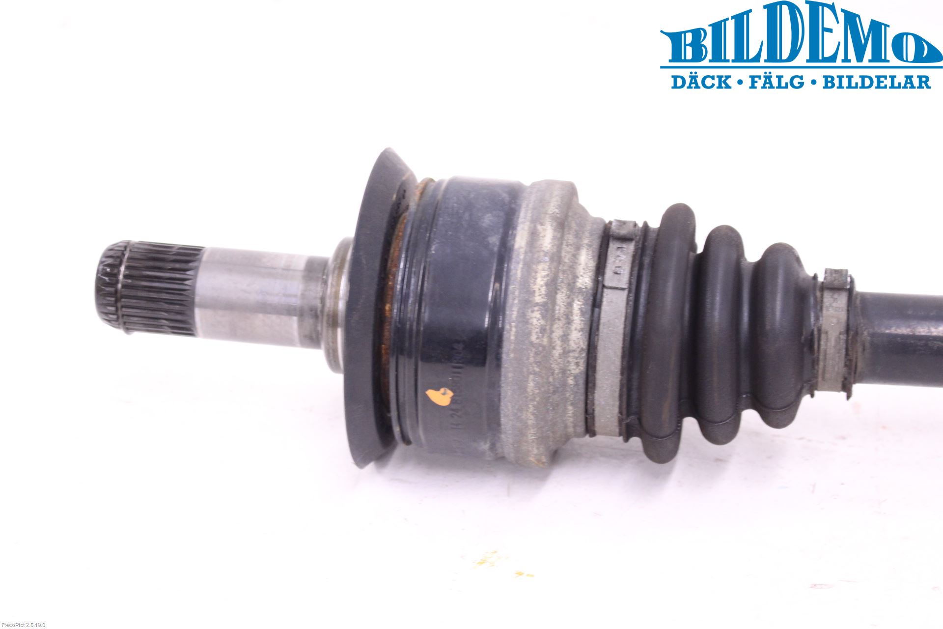 BMW 1 F20/F21 11-19 Drivaxel Bak Vänster