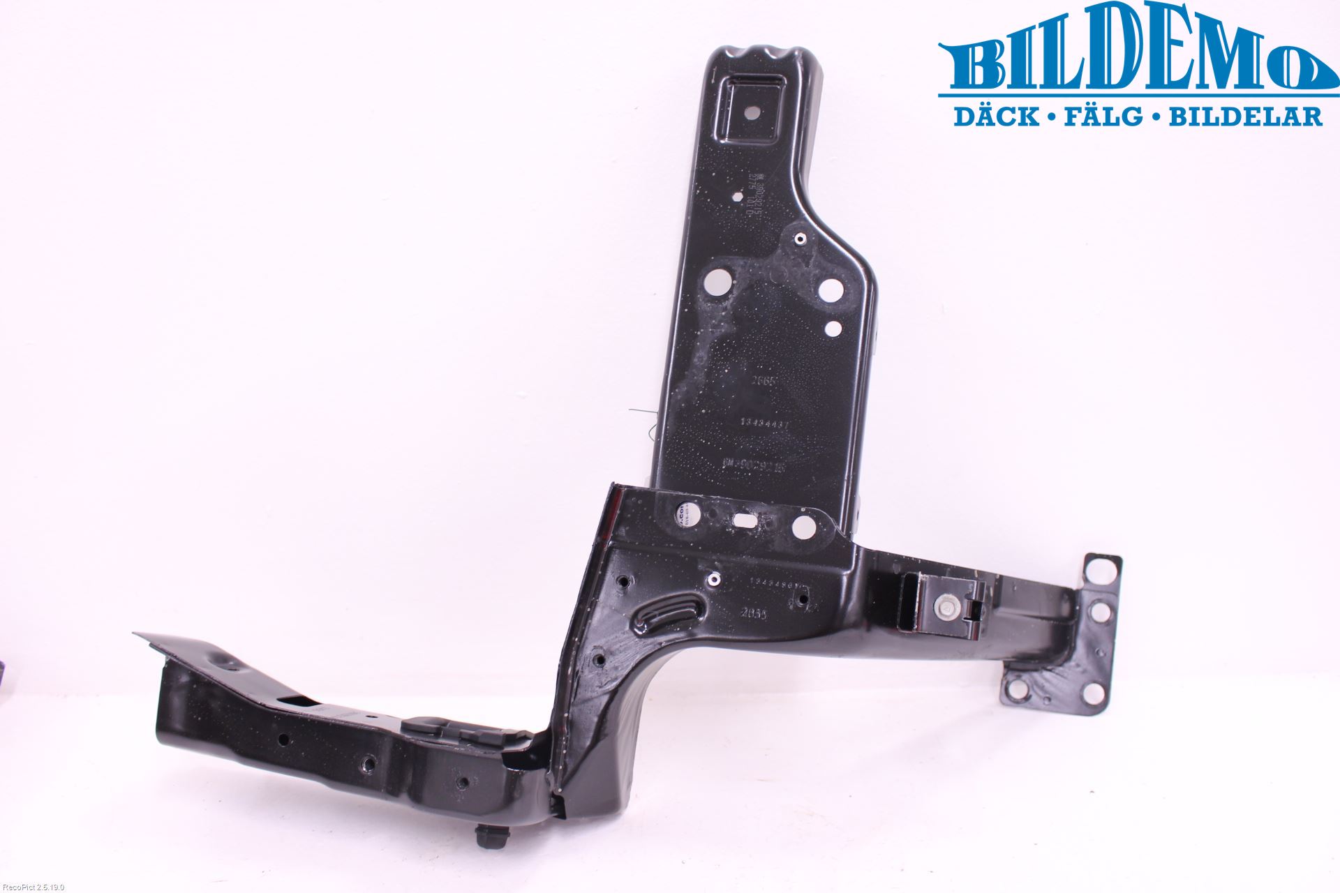 Opel CORSA E 15-19 Strålkastarsarg Höger