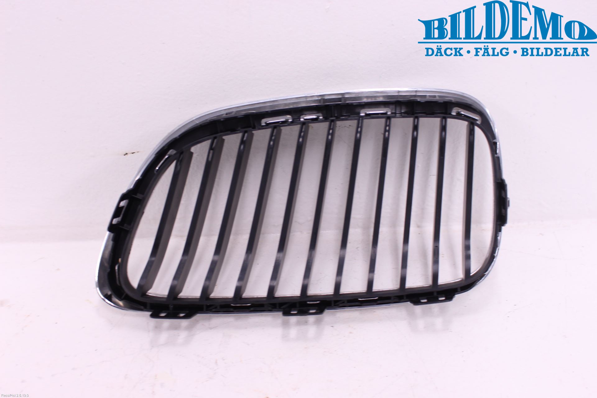 BMW 2 F22/F23/F87 Coupé/Cab 13-21 Grilldel Höger