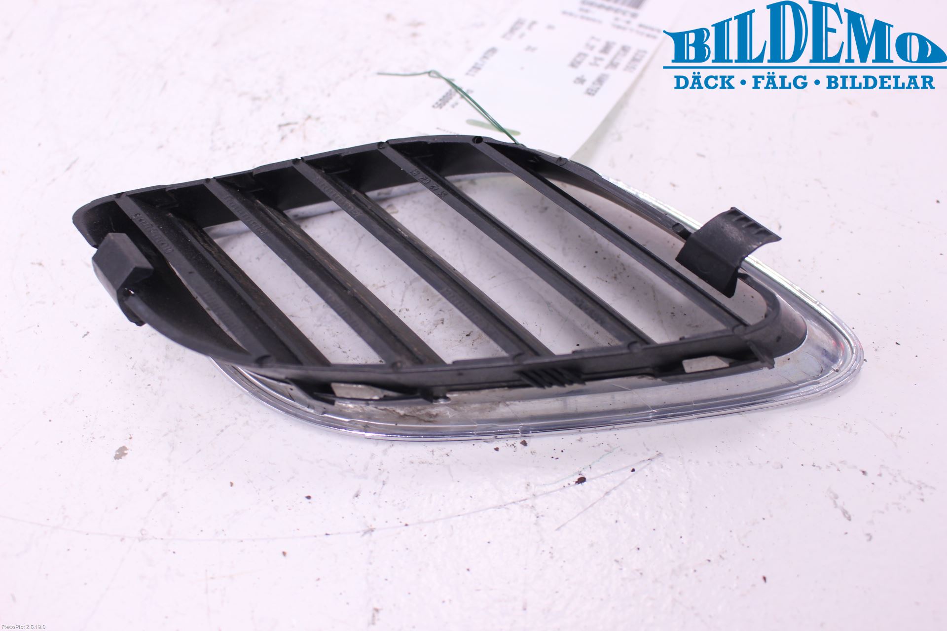 Saab 9-5 -05 Grilldel Vänster