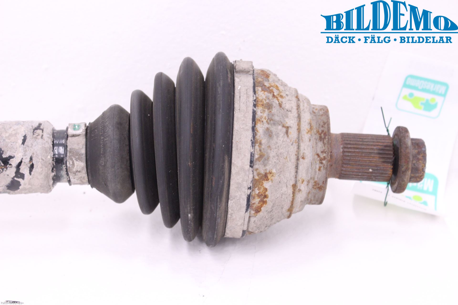 Volkswagen VW CADDY 11-15 Drivaxel Fram Höger