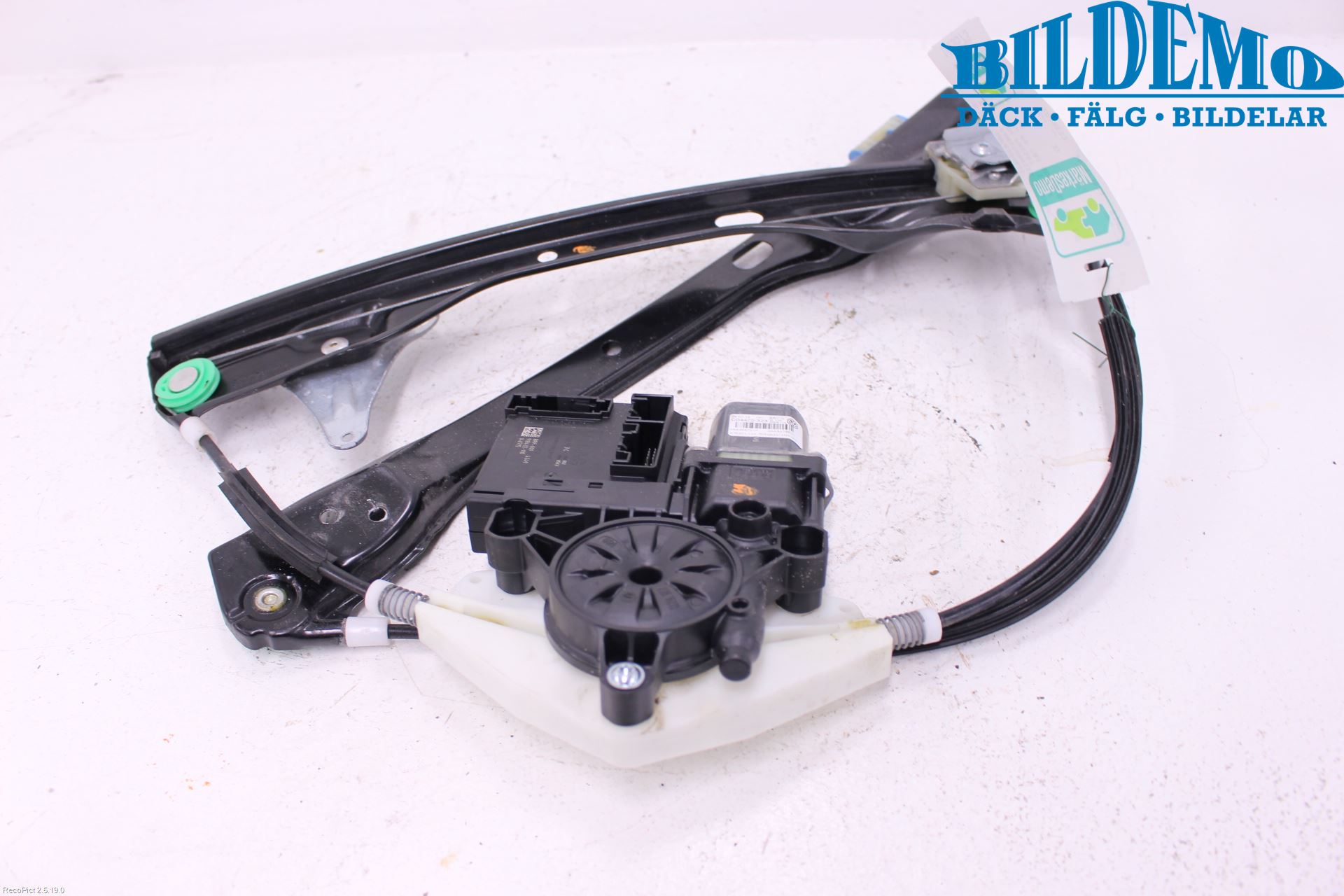 Volkswagen VW PASSAT 11-14 Fönsterhiss El Kompl