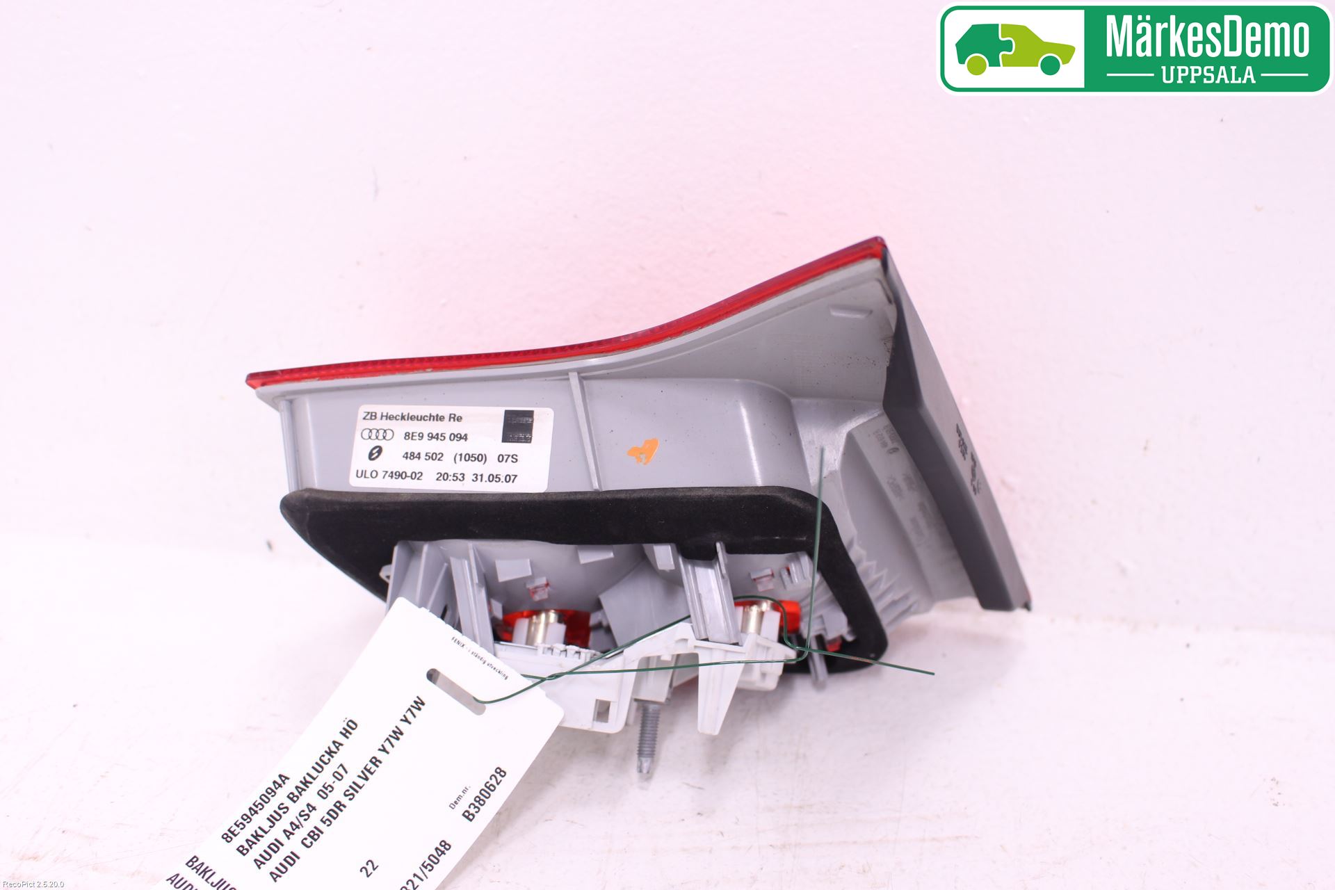 Audi A4/S4 05-07 Bakljus Lucka Hö