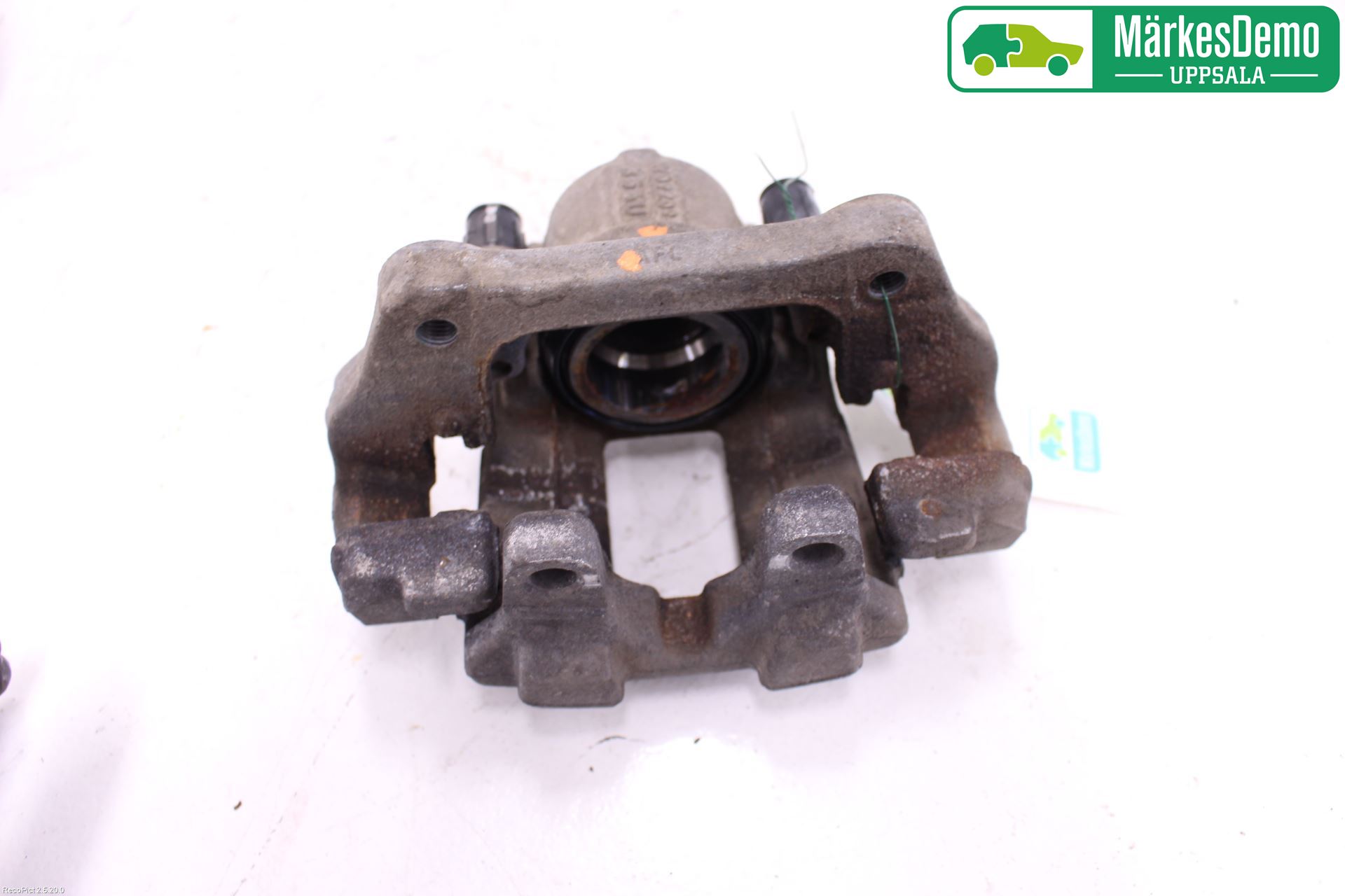 BMW 3 F30/F31/F80 12-19 Bromsok Fram Höger