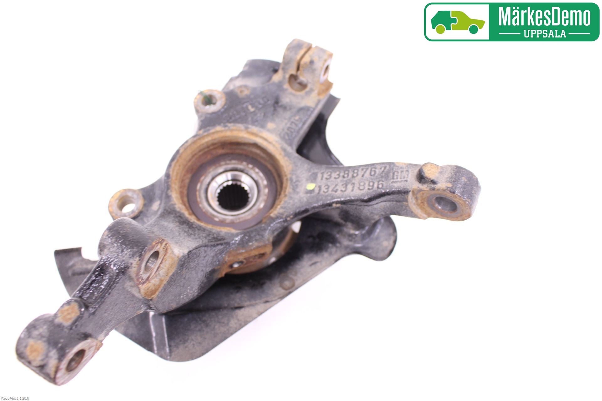 Opel ADAM 13-20 Styrspindel Lagerhus Vä