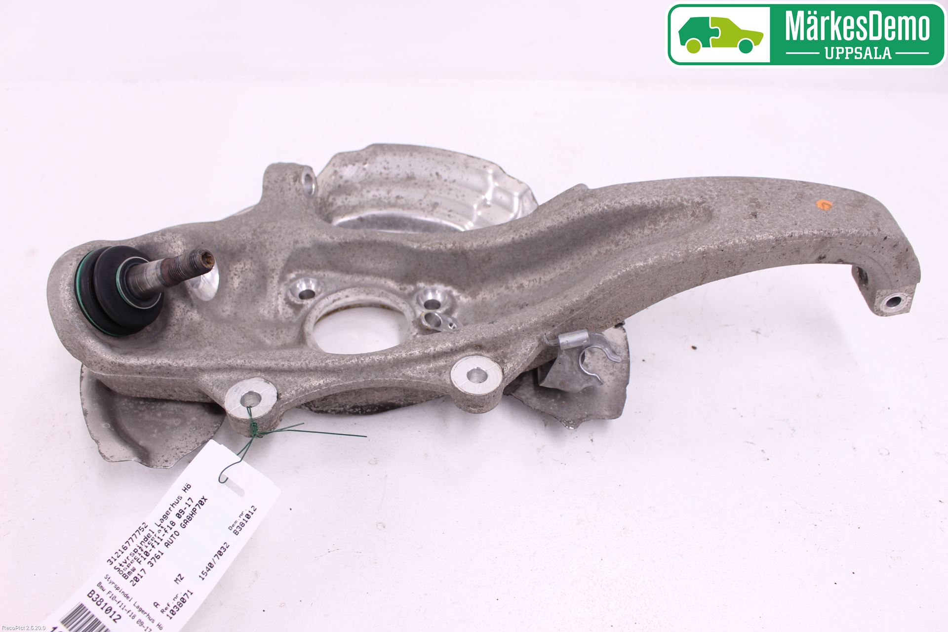BMW 5 F10/F11/F18 09-17 Styrspindel Lagerhus Hö