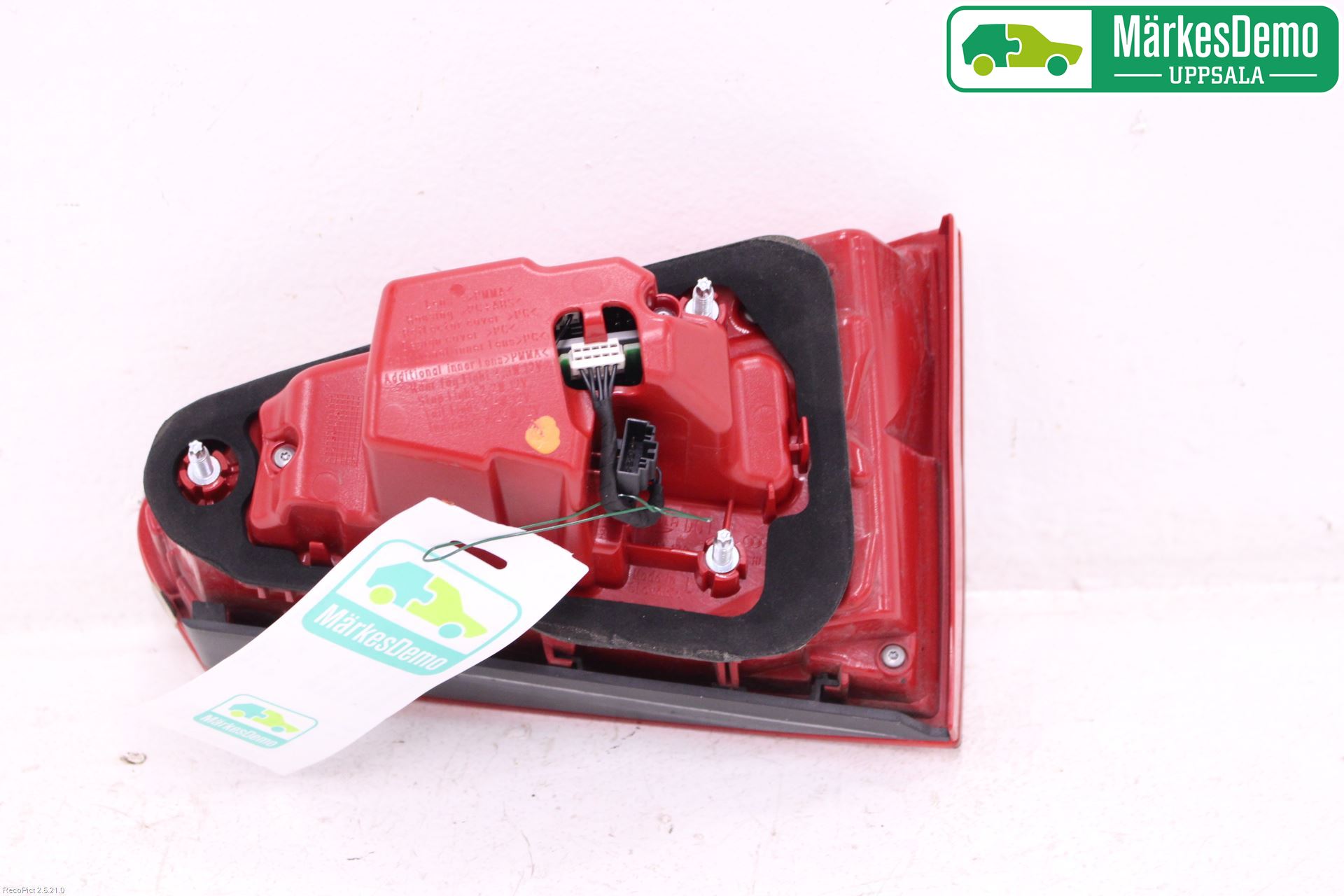 Audi A4 12-15 Bakljus Lucka Vä