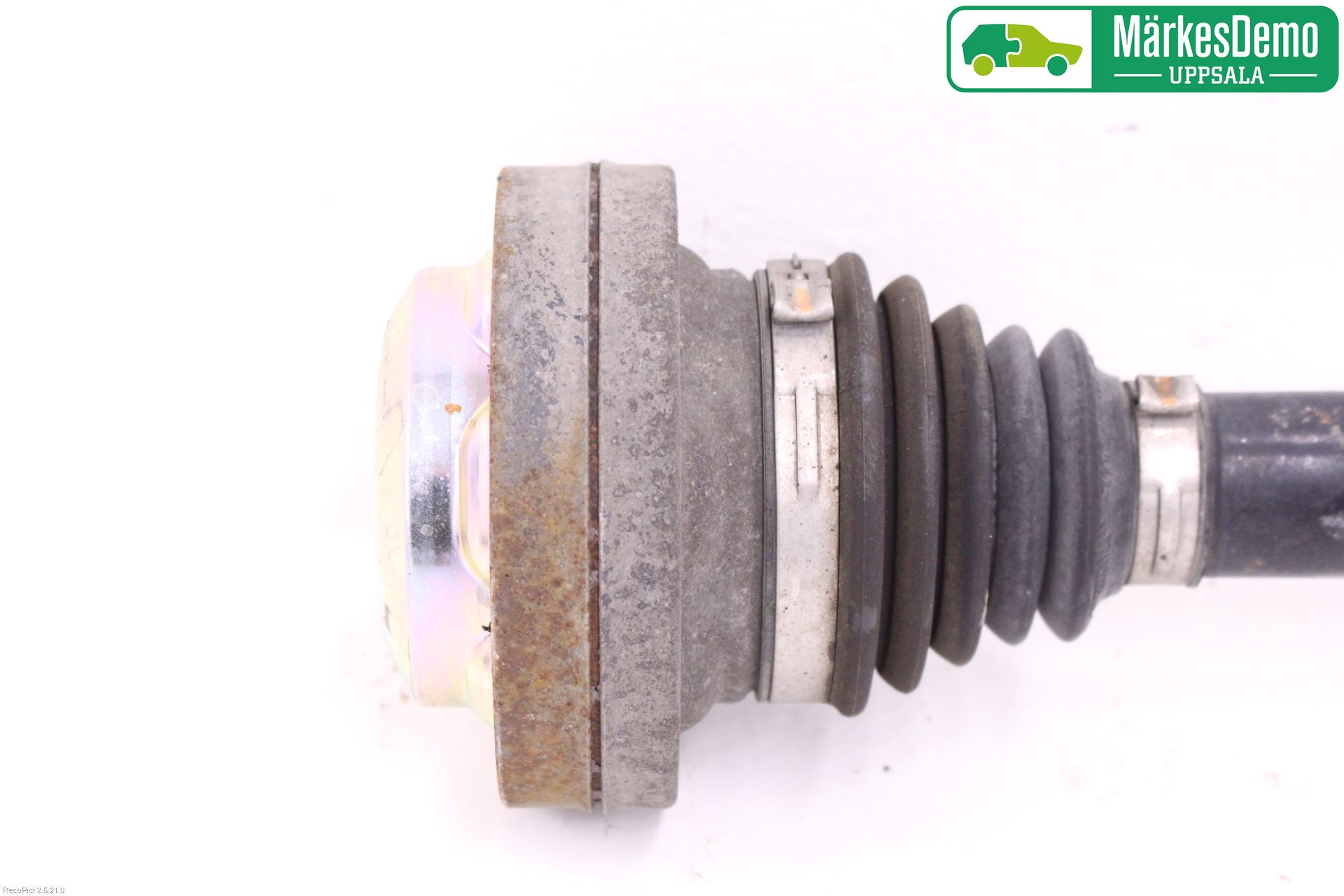 Audi A4 12-15 Drivaxel Bak Vänster