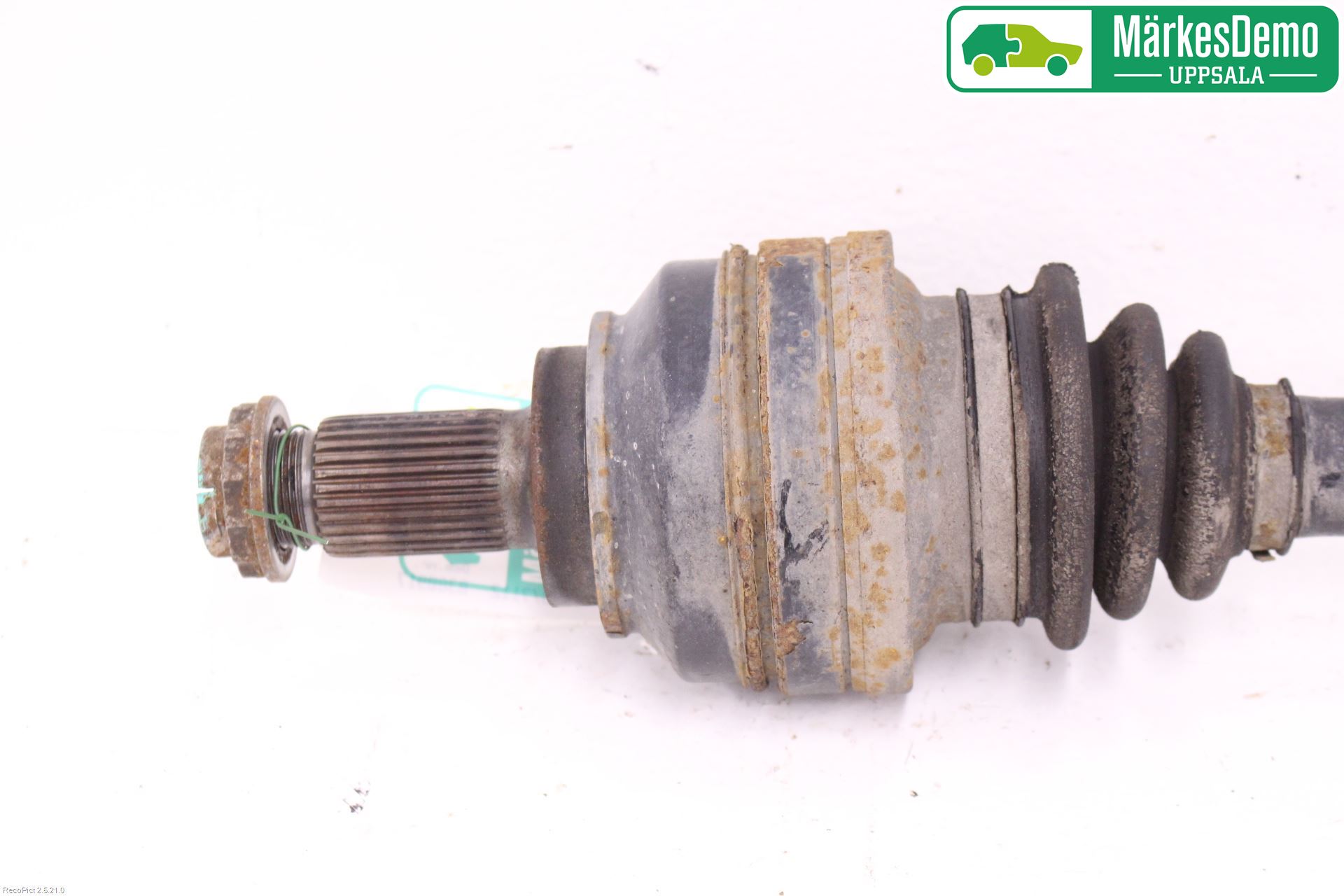 BMW X5 E53     99-06 Drivaxel Bak Höger